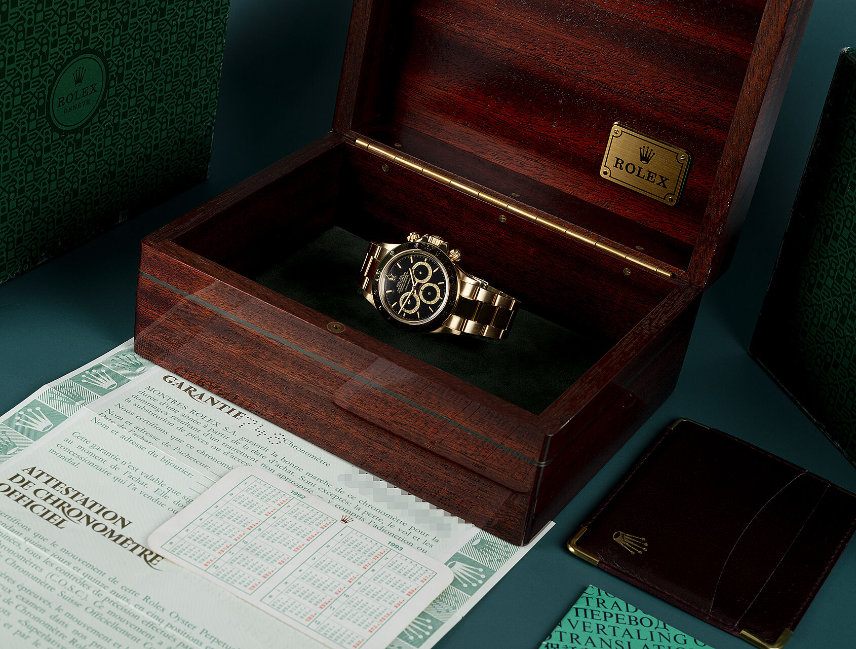 ref 16528 | Box & Certificate | Rolex Cosmograph Daytona