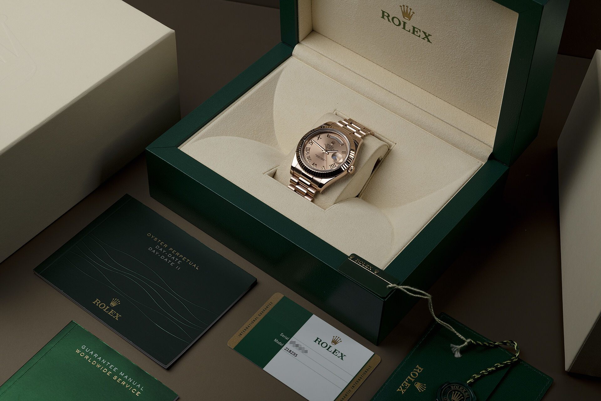 ref 218235 | Box & Certificate  | Rolex Day-Date II