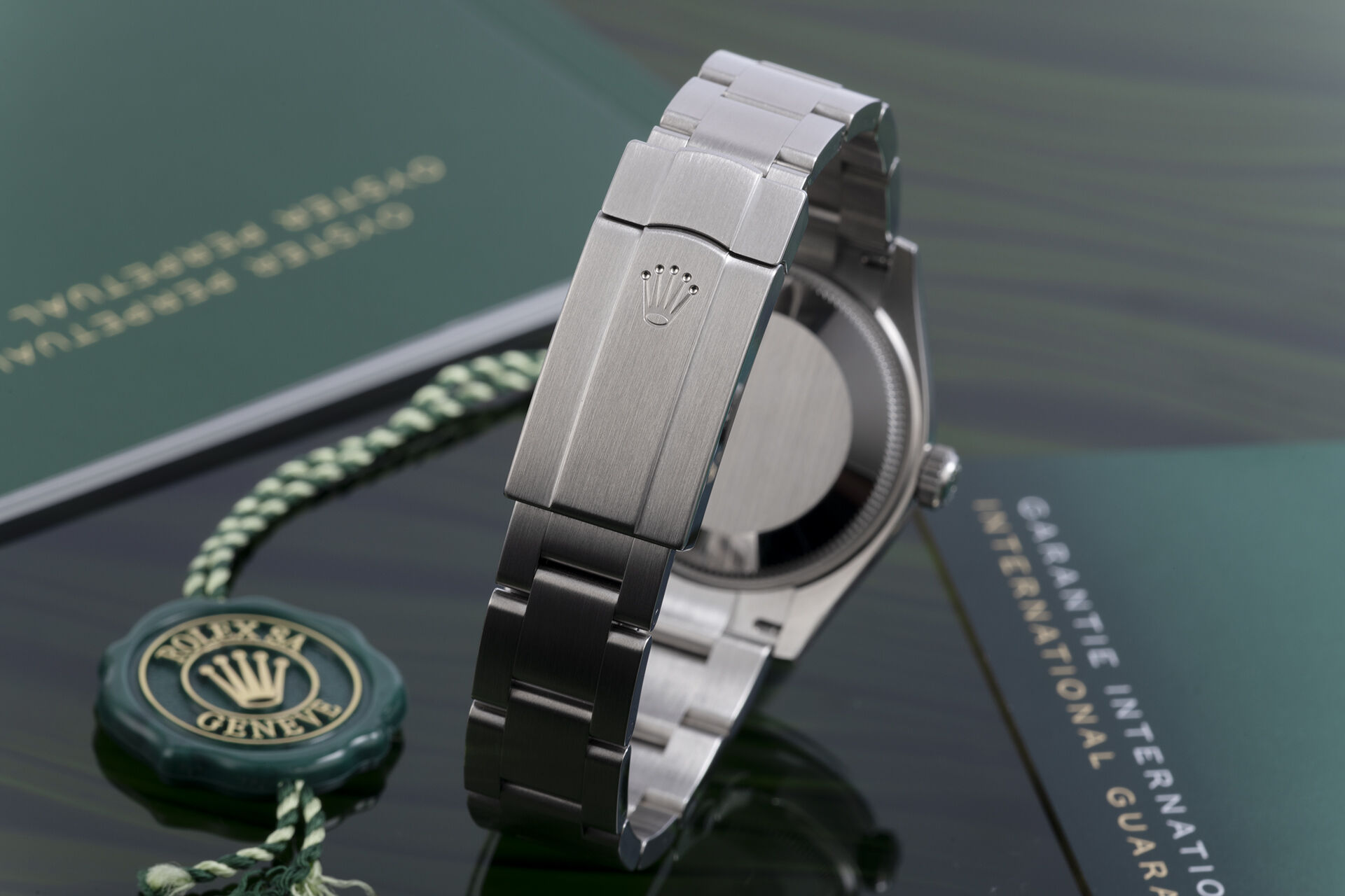 ref 277200 | Latest Release - Green Dial | Rolex Oyster Perpetual