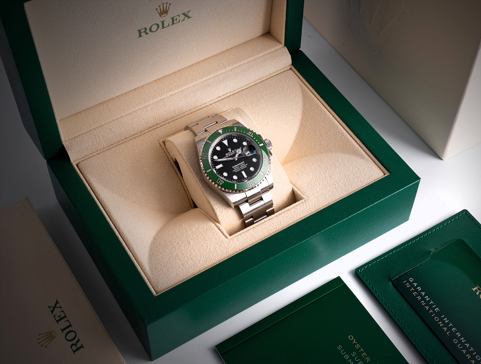 ref 126610LV | 126610LV - Starbucks | Rolex Submariner Date