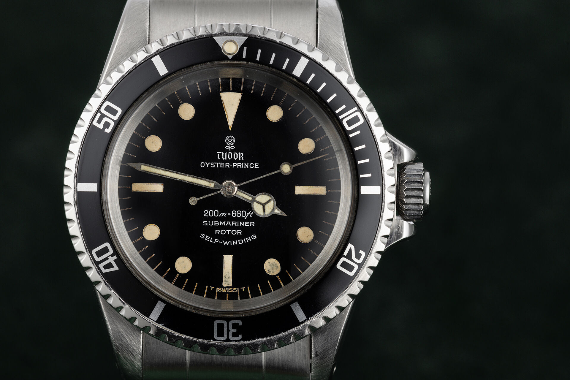 ref 7928 | White Depth Rating | Tudor Submariner