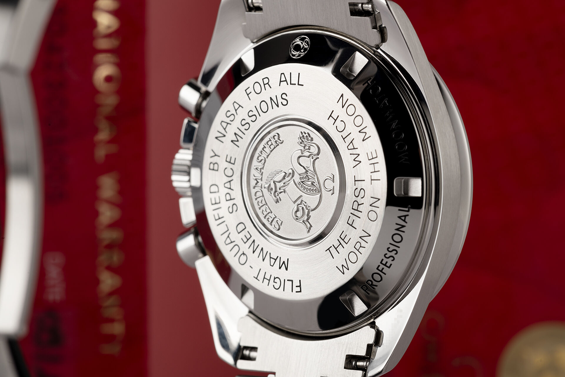 ref 31130423001005 | 42mm' Moonwatch' | Omega Speedmaster Professional