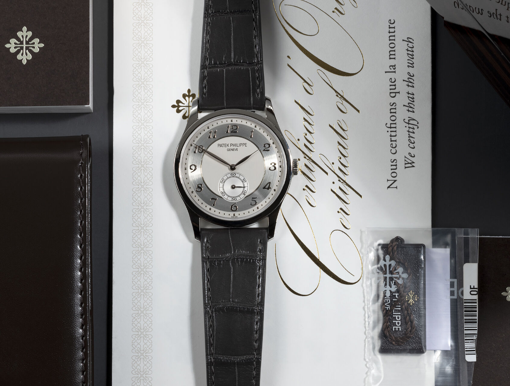 ref 5196P-001 | 5196P-001 - Box & Certificate | Patek Philippe Calatrava 