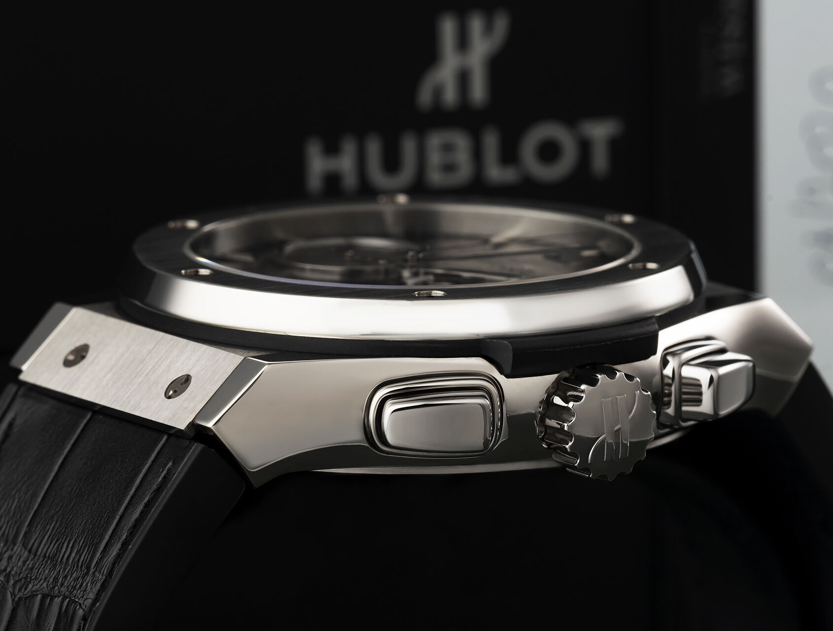 ref 525.NX.0170.LR | 525.NX.0170.LR - Skeleton Dial | Hublot Classic Fusion Chrono