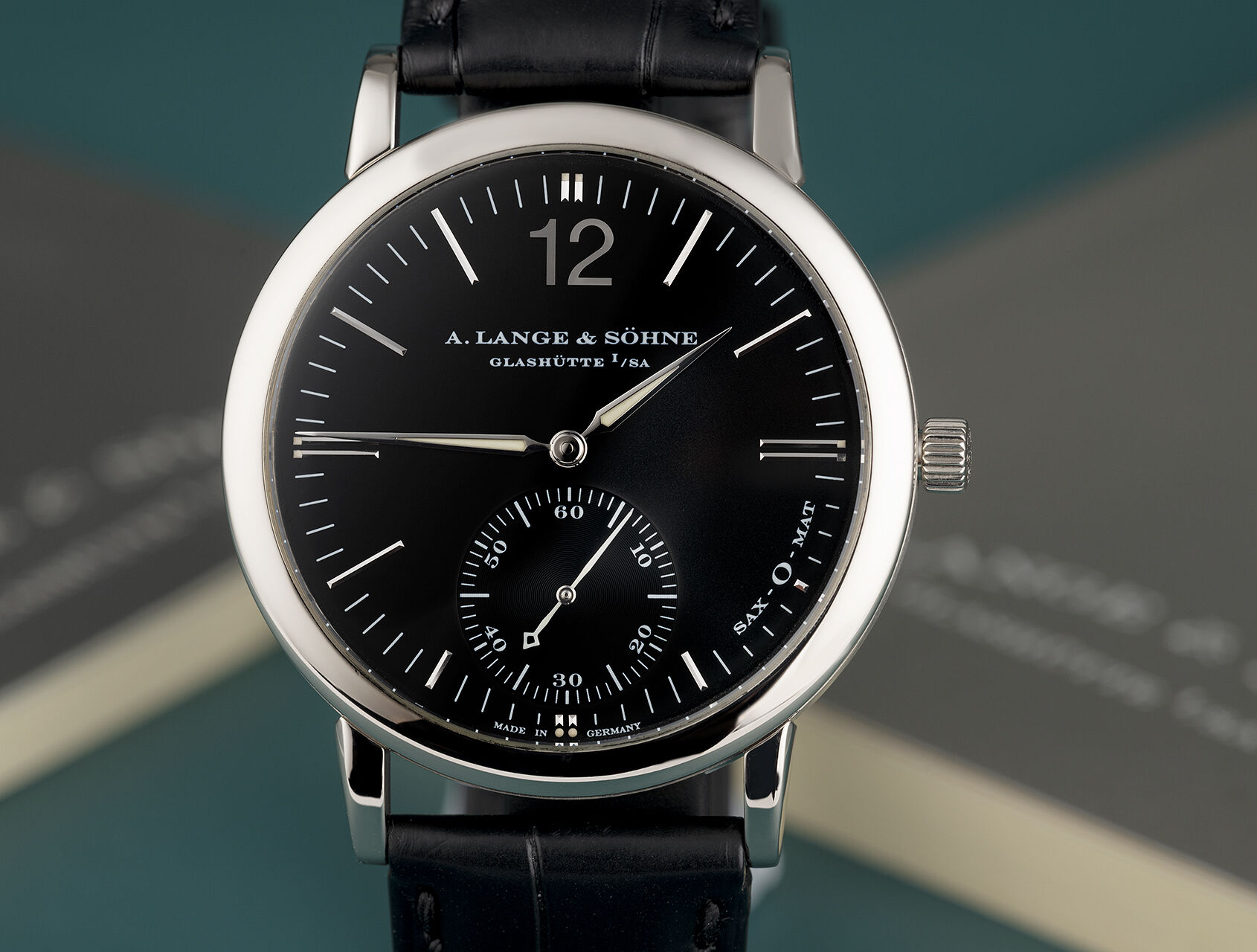 ref 301.027 | 301.027 - White Gold Box & Papers | A. Lange & Söhne Lange Sax-O-Mat