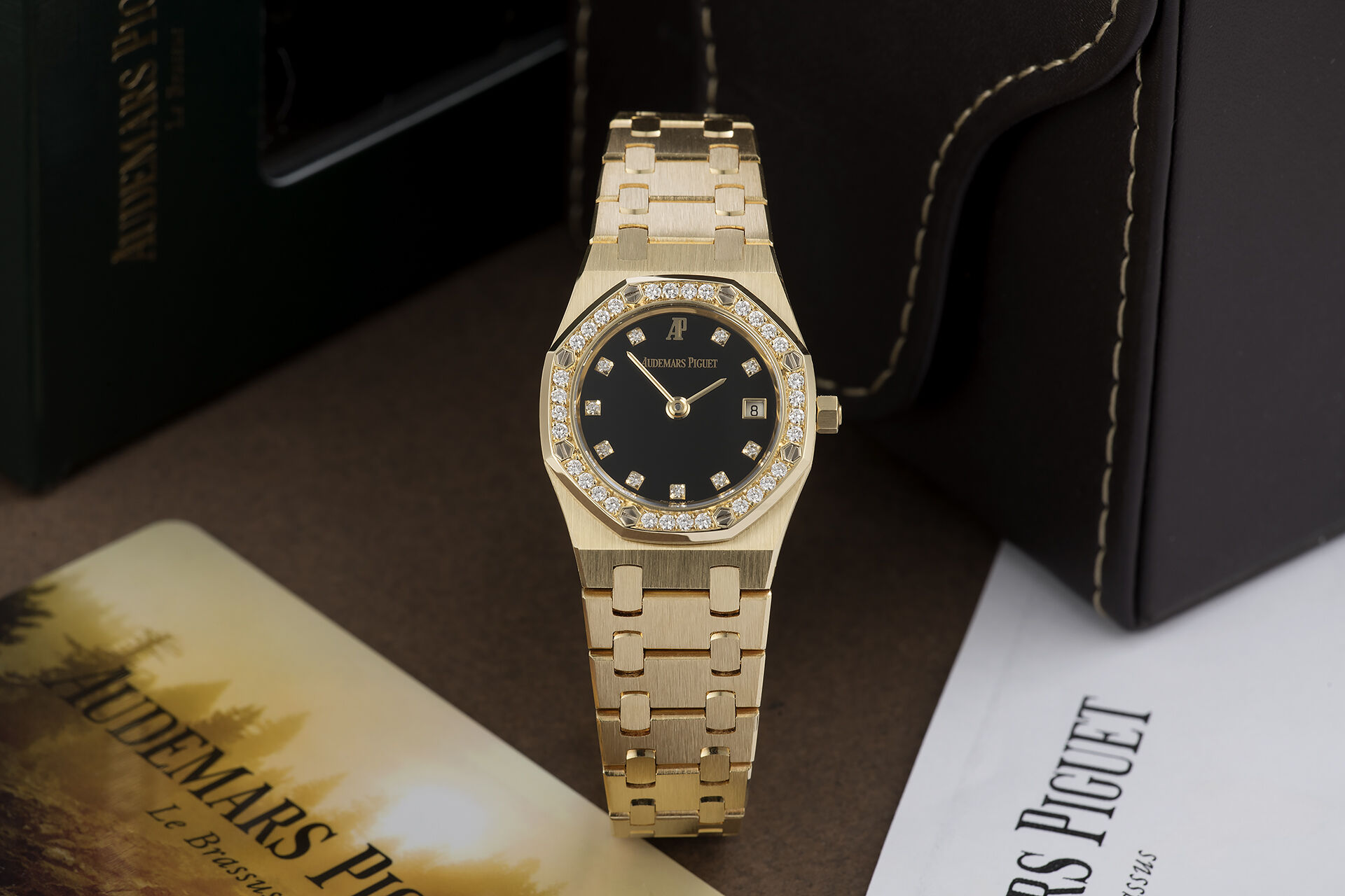 ref 66344BA.ZZ.0722BA.08 | Yellow Gold 'Diamond Dial' | Audemars Piguet Lady Royal Oak