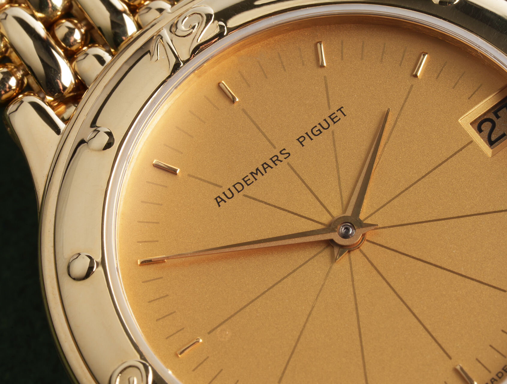 ref BA56340 | Yellow Gold - Midsize | Audemars Piguet Meridian