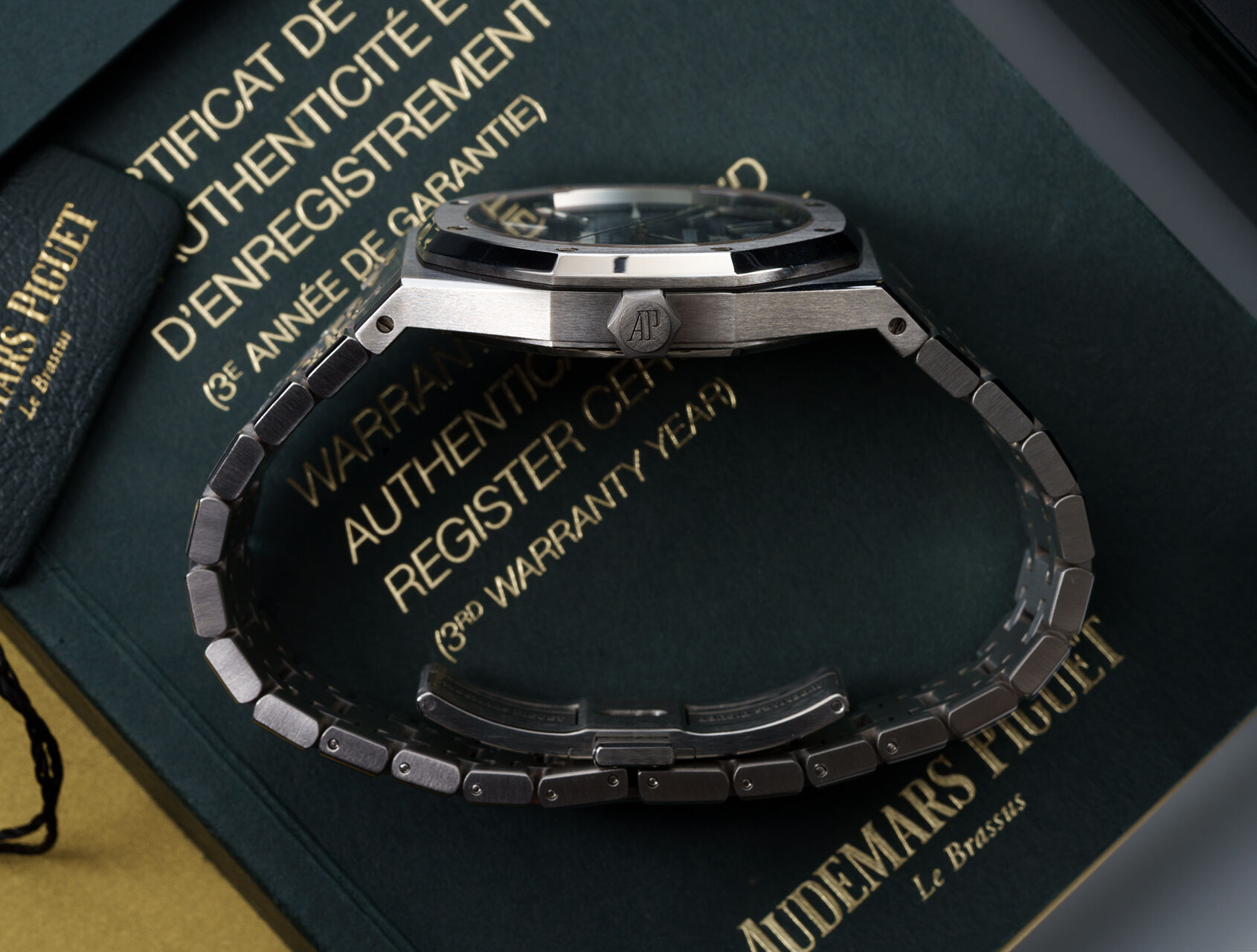 ref 15400ST.OO.1220ST.03 | 15400ST - Blue Dial | Audemars Piguet Royal Oak