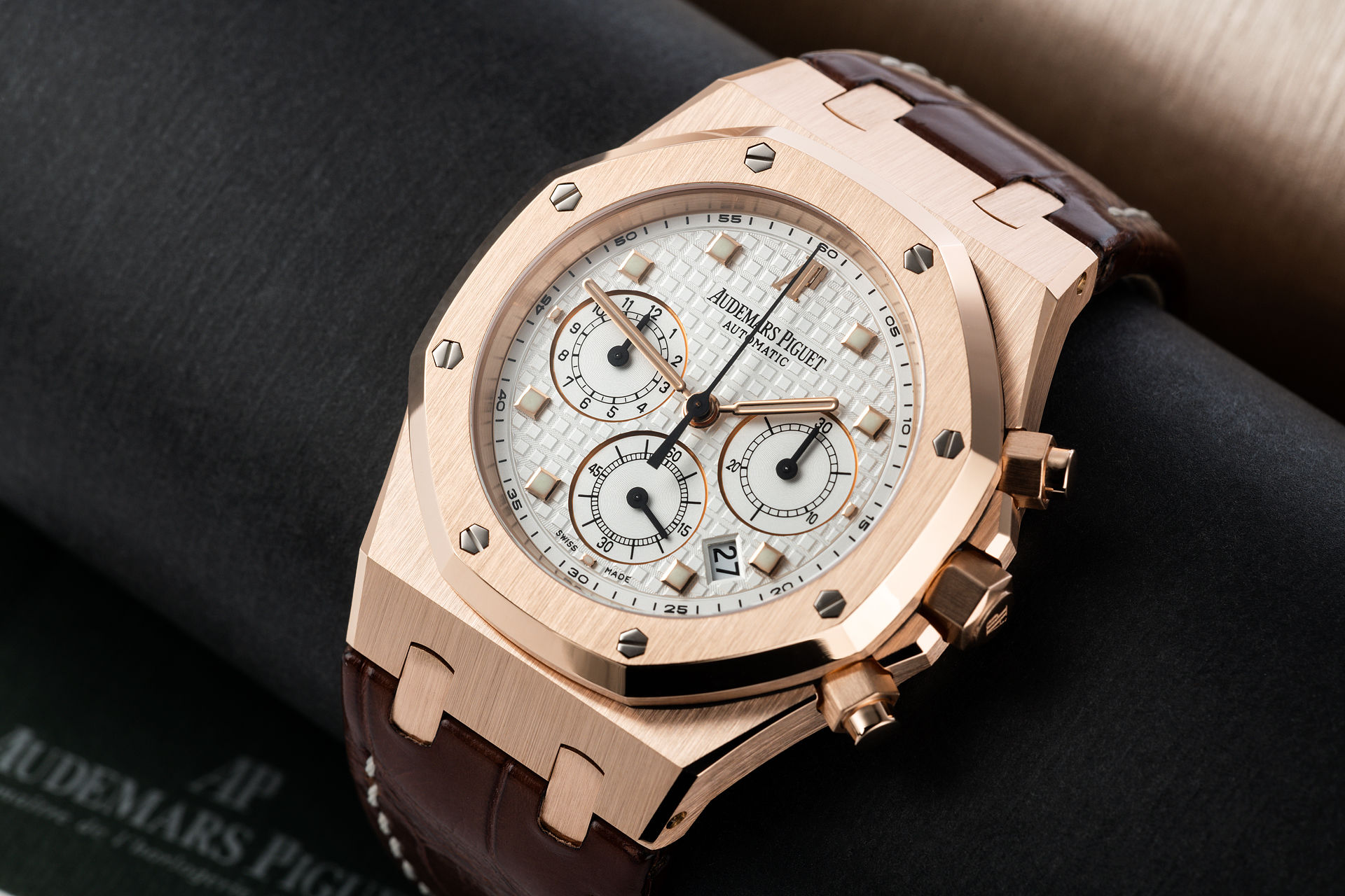 39mm Rose Gold 'AP Warranty' | ref 26022OR.OO.D088CR.01 | Audemars Piguet Royal Oak