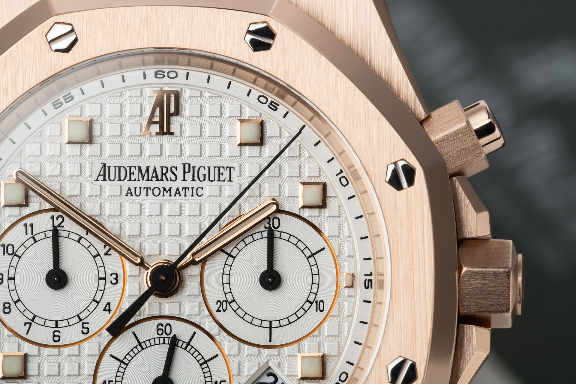 39mm Rose Gold 'AP Warranty' | ref 26022OR.OO.D088CR.01 | Audemars Piguet Royal Oak