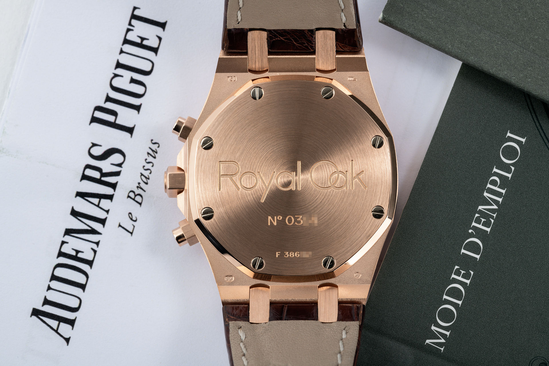 39mm Rose Gold 'AP Warranty' | ref 26022OR.OO.D088CR.01 | Audemars Piguet Royal Oak