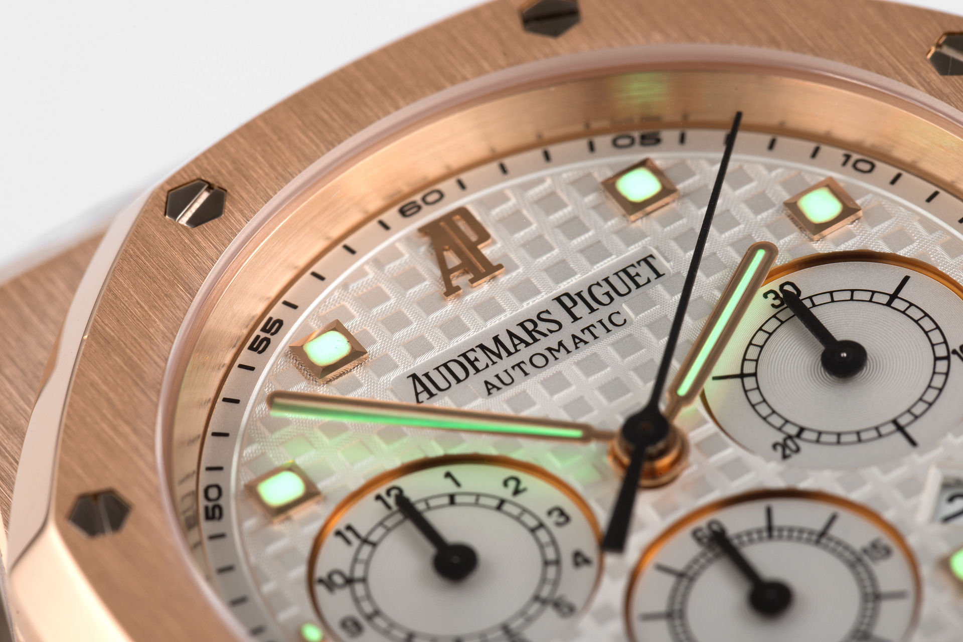 ref 26022OR.OO.D088CR.01 | 39mm 'Rose Gold' | Audemars Piguet Royal Oak