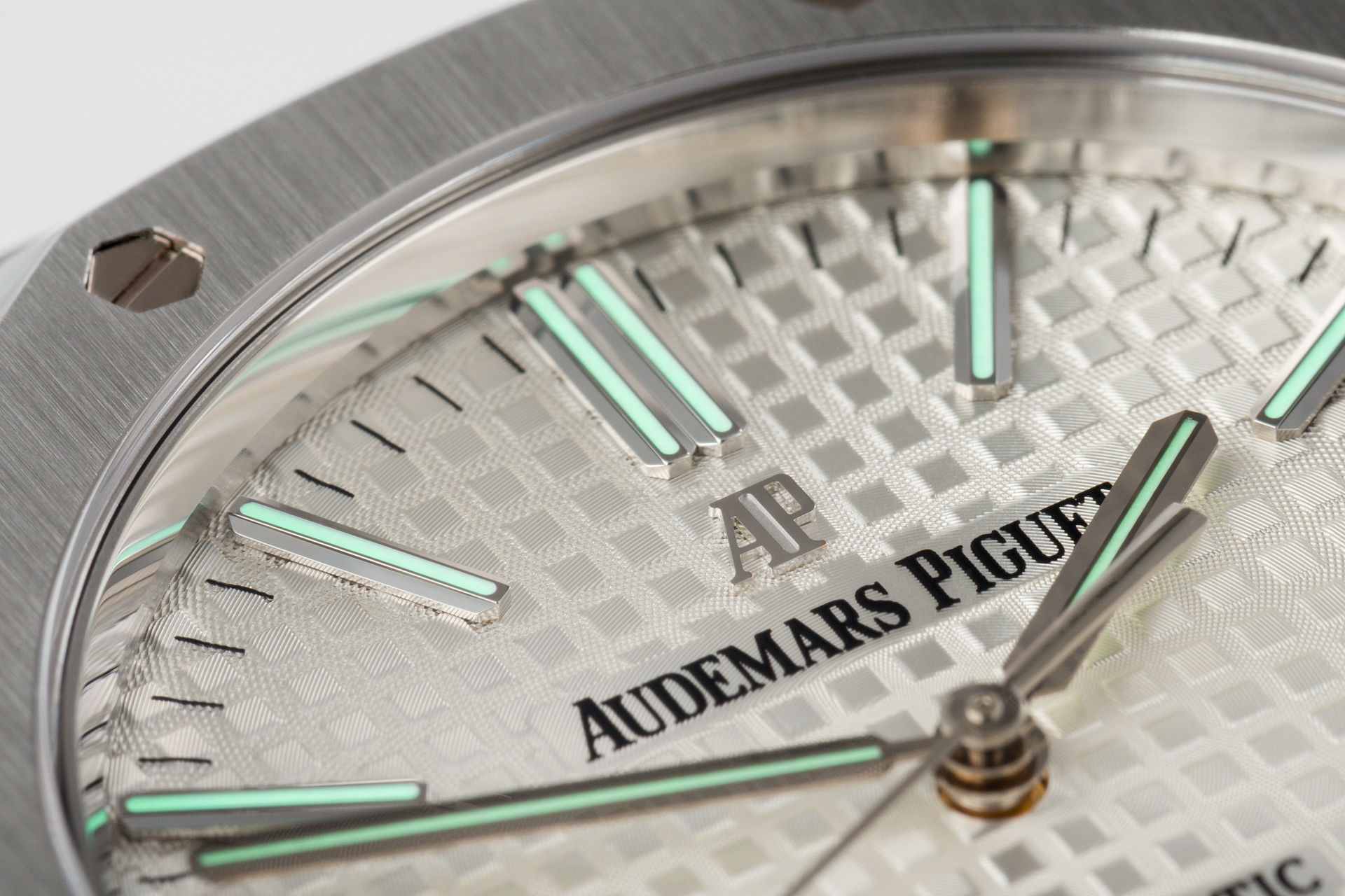 ref 15400ST.OO.1220ST.02 | 'Box & Certificate'  | Audemars Piguet Royal Oak