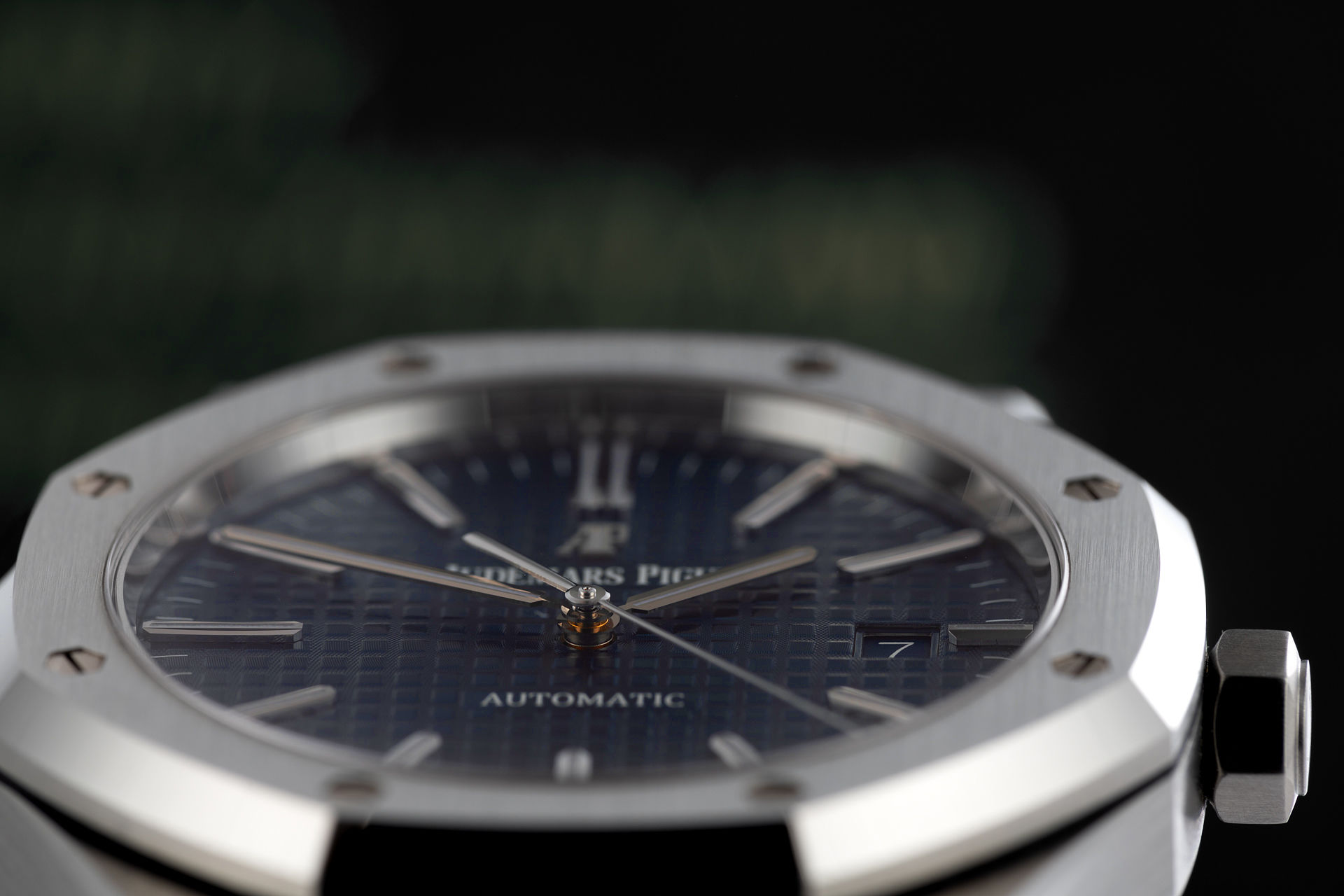 ref 15400ST.OO.1220ST.03 | 'Boutique Exclusive' Blue Dial  | Audemars Piguet Royal Oak