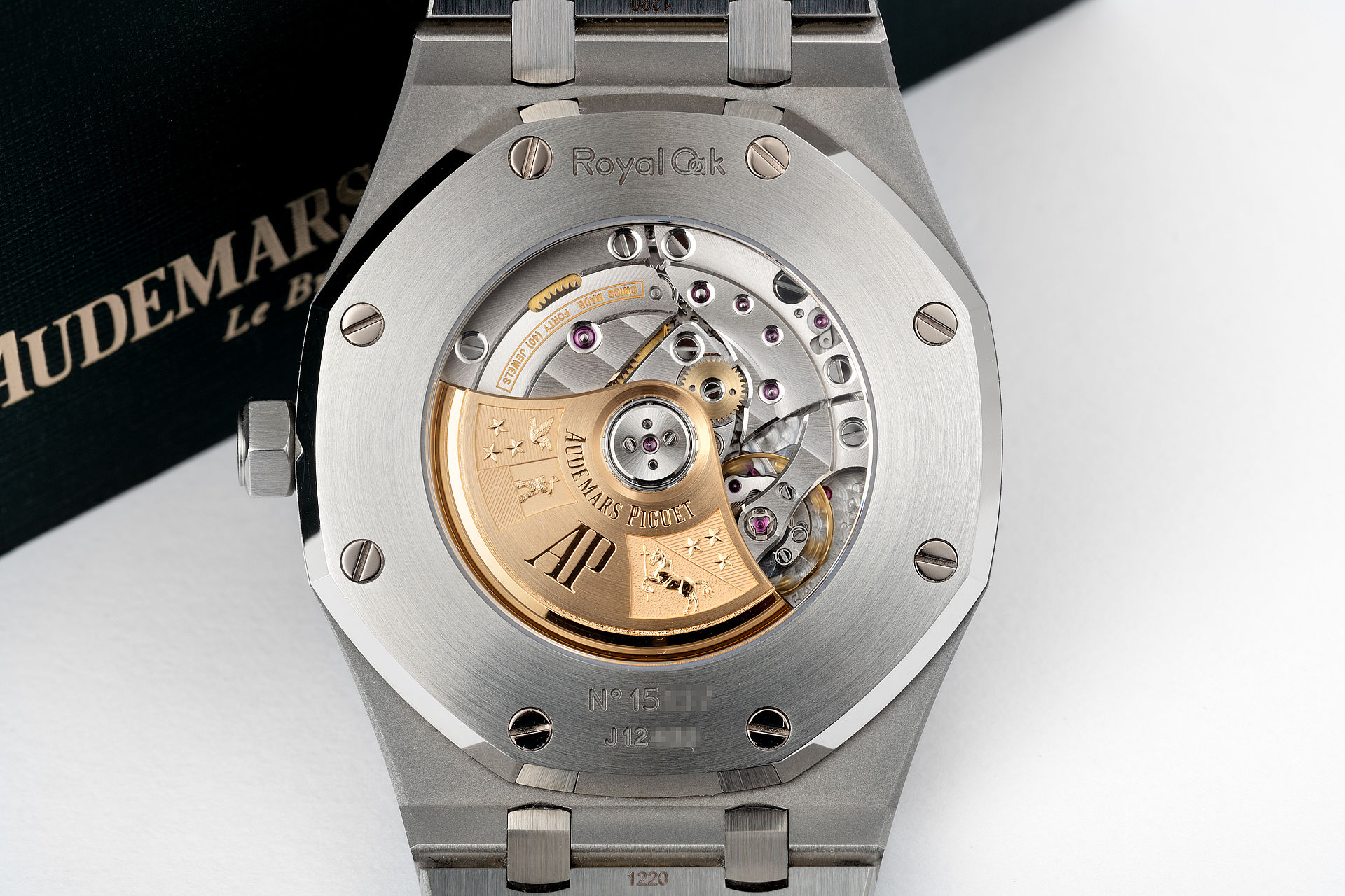 ref 15400ST.OO.1220ST.03 | 'Boutique Exclusive' Blue Dial  | Audemars Piguet Royal Oak