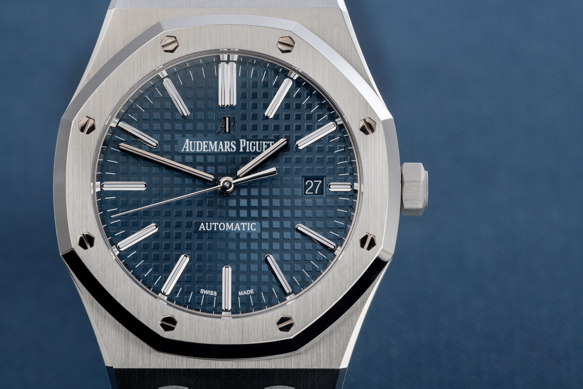 ref 15400ST.OO.1220ST.03 | 'Boutique Exclusive Blue Dial' | Audemars Piguet Royal Oak