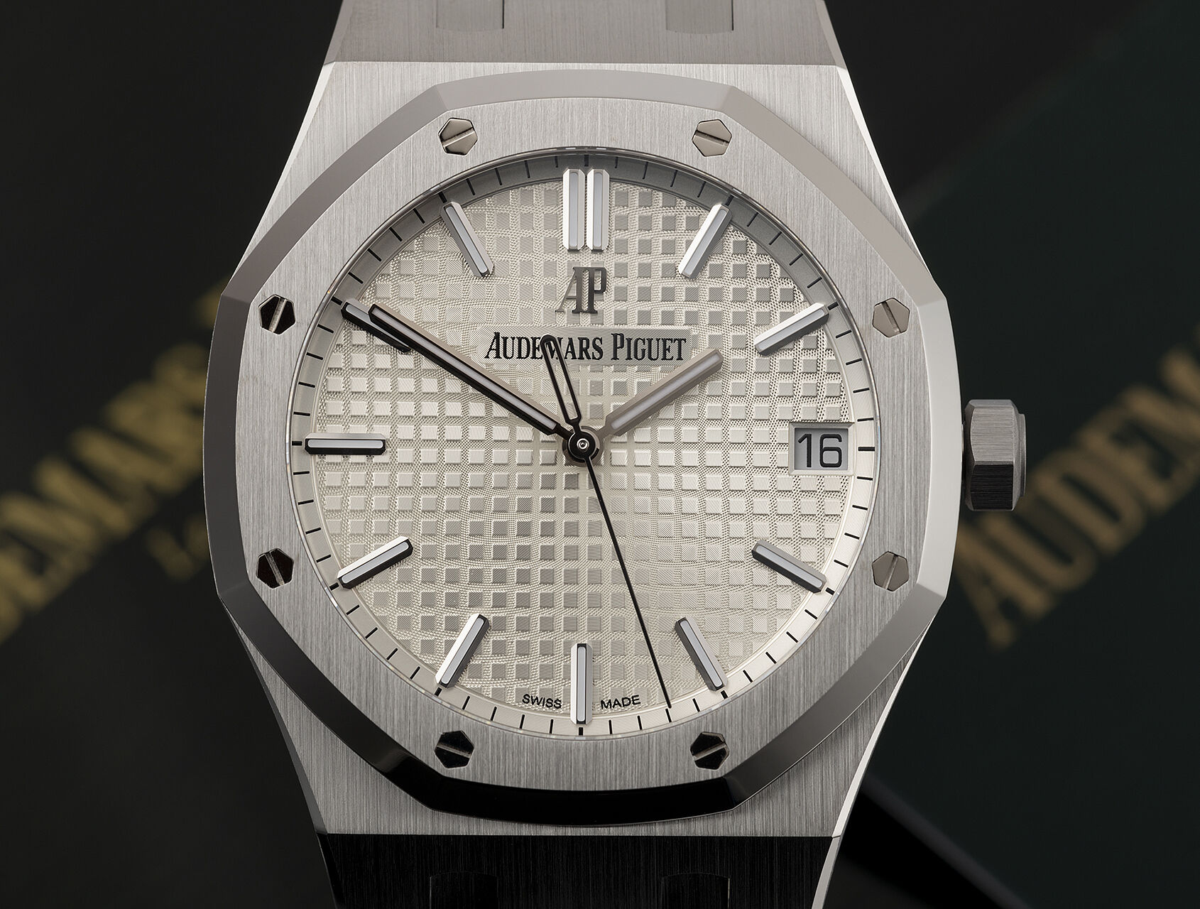 ref 15500ST.OO.1220ST.04 | 15500ST - Box & Certificate | Audemars Piguet Royal Oak