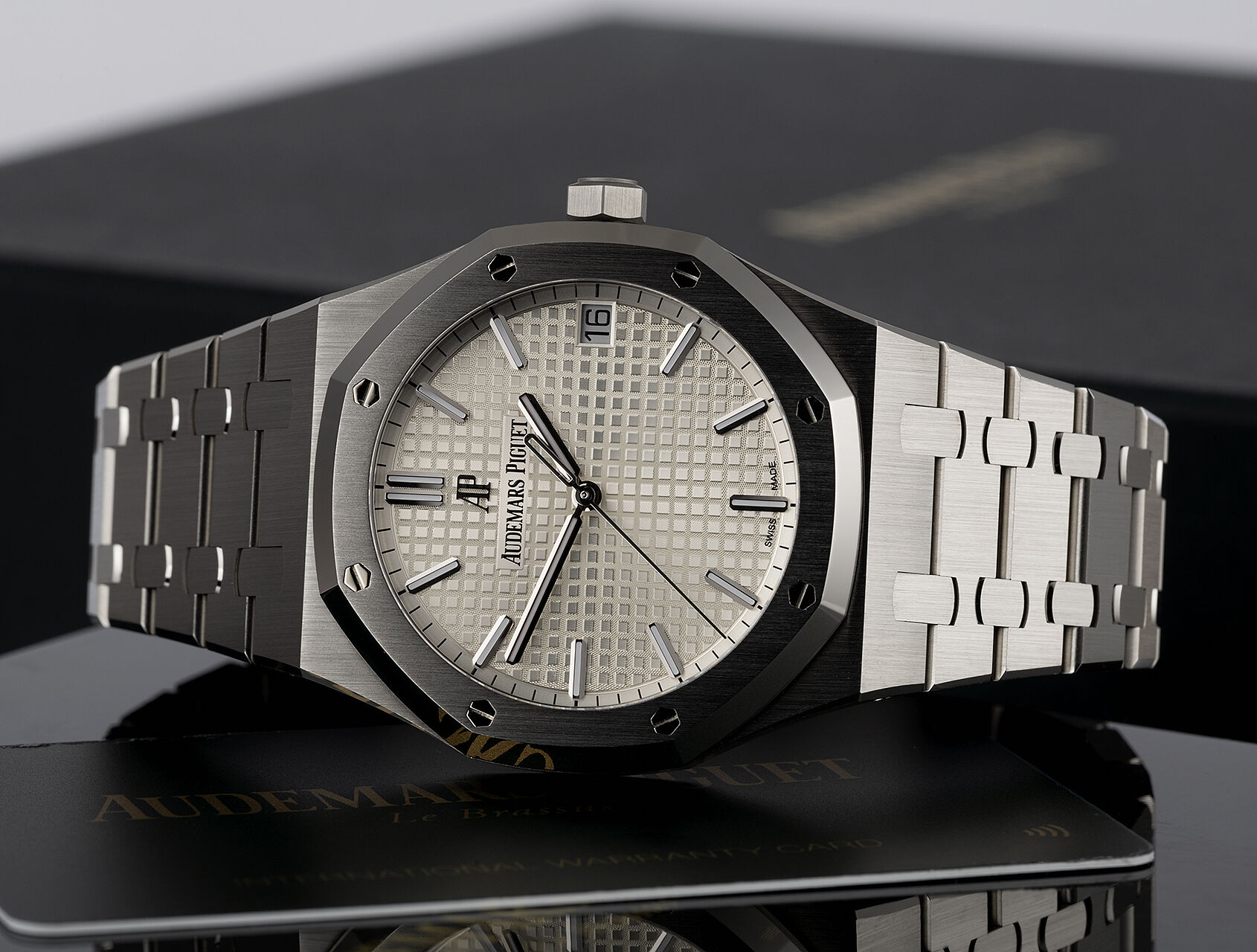 ref 15500ST.OO.1220ST.04 | 15500ST - Box & Certificate | Audemars Piguet Royal Oak