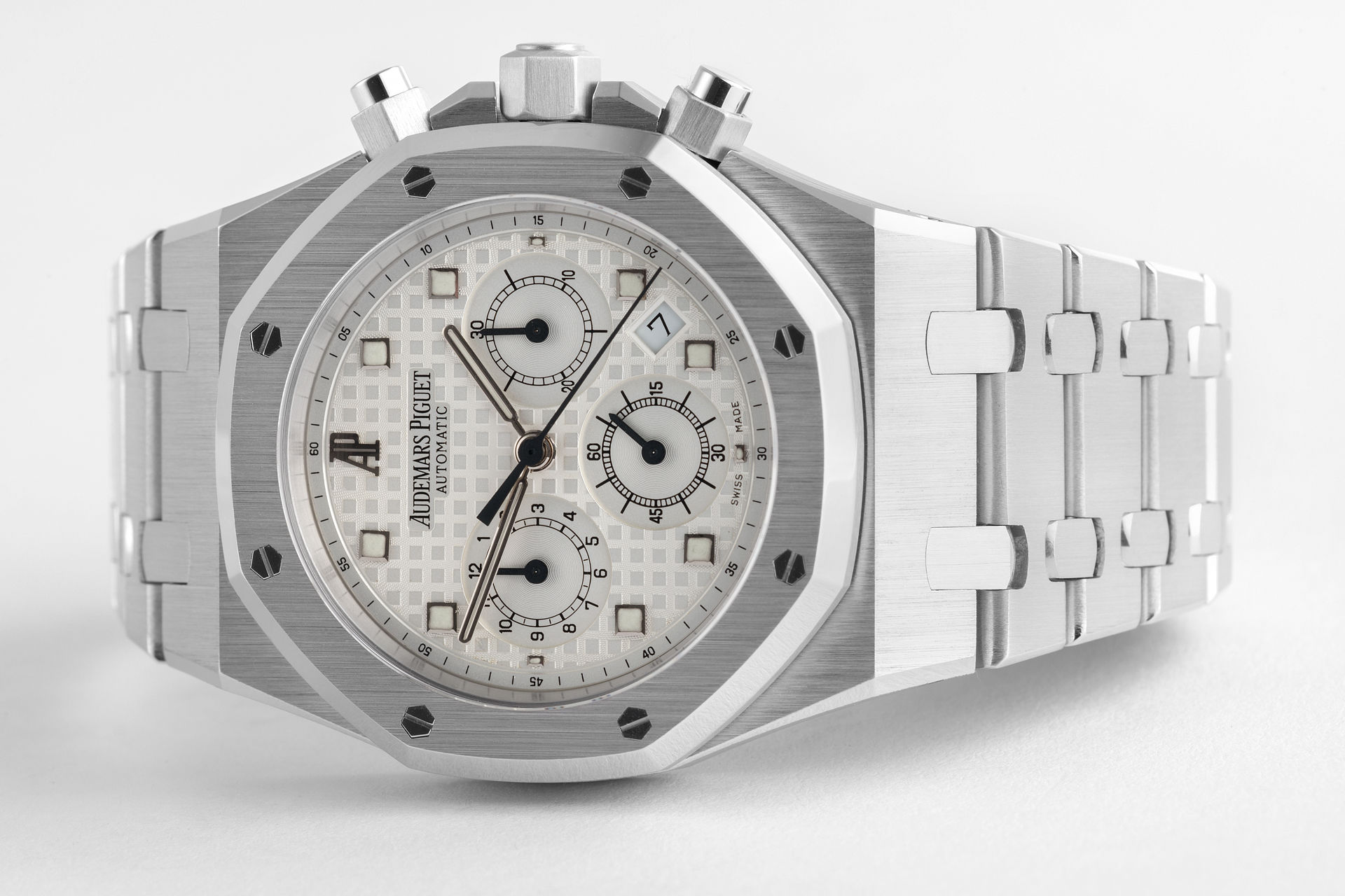 ref 25960BC.OO.1185BC.01 | 18ct White Gold, 2 Year AP Warranty | Audemars Piguet Royal Oak Chronograph