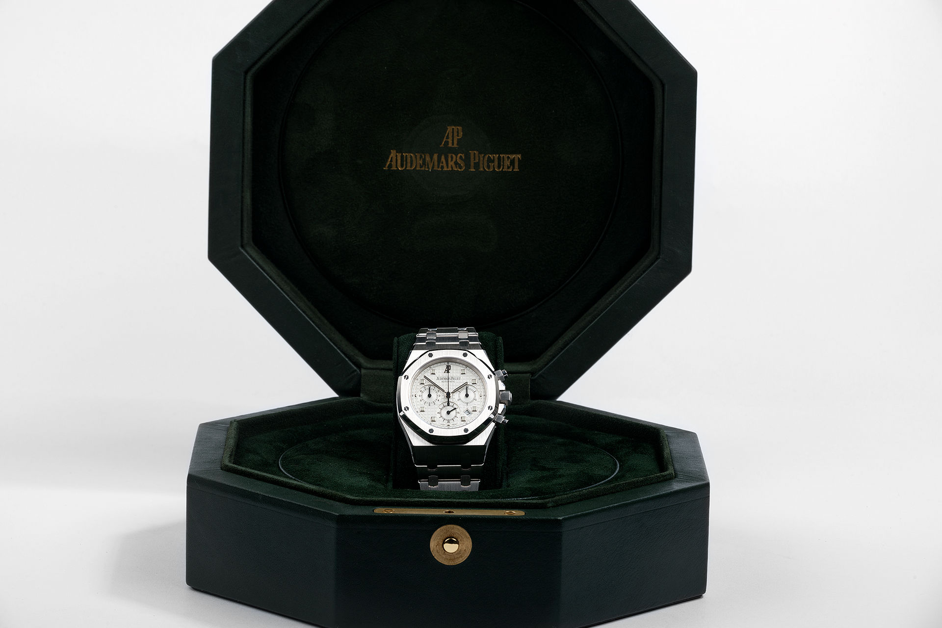 ref 25960BC.OO.1185BC.01 | 18ct White Gold, 2 Year AP Warranty | Audemars Piguet Royal Oak Chronograph