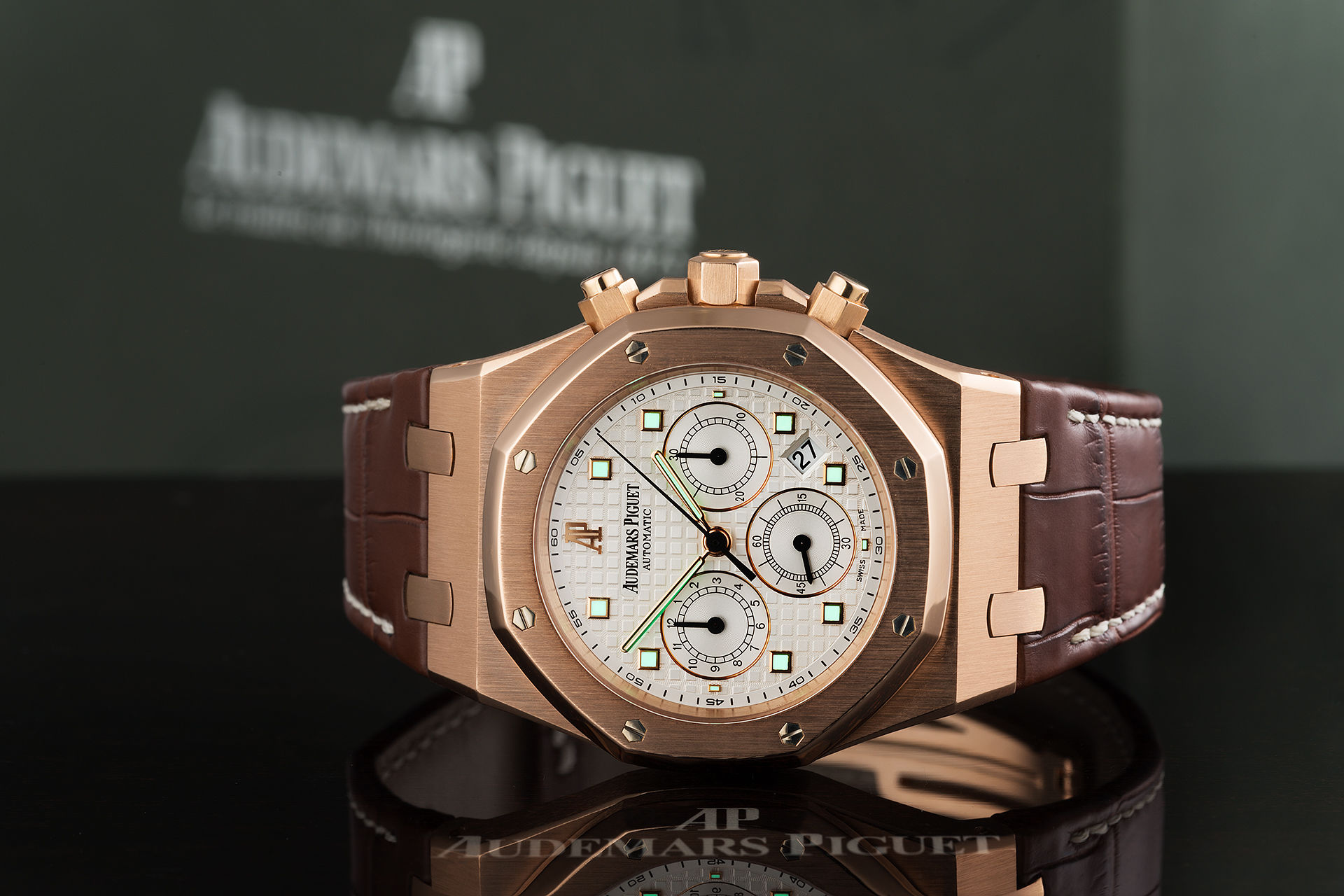 ref 26022OR.00.D088CR.01 | 39mm Rose Gold 'Complete Set' | Audemars Piguet Royal Oak Chronograph