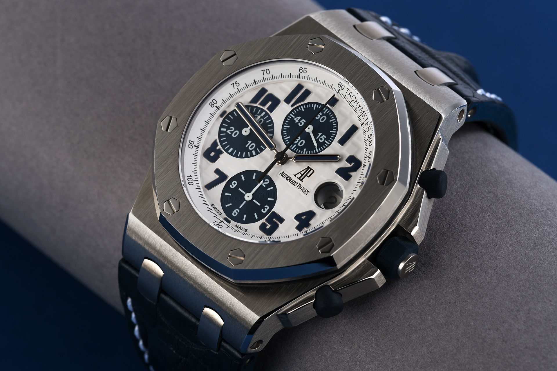 ref 26020ST.OO.D020IN.01 | 42mm 'Full Set' AP Service Warranty | Audemars Piguet Royal Oak Offshore