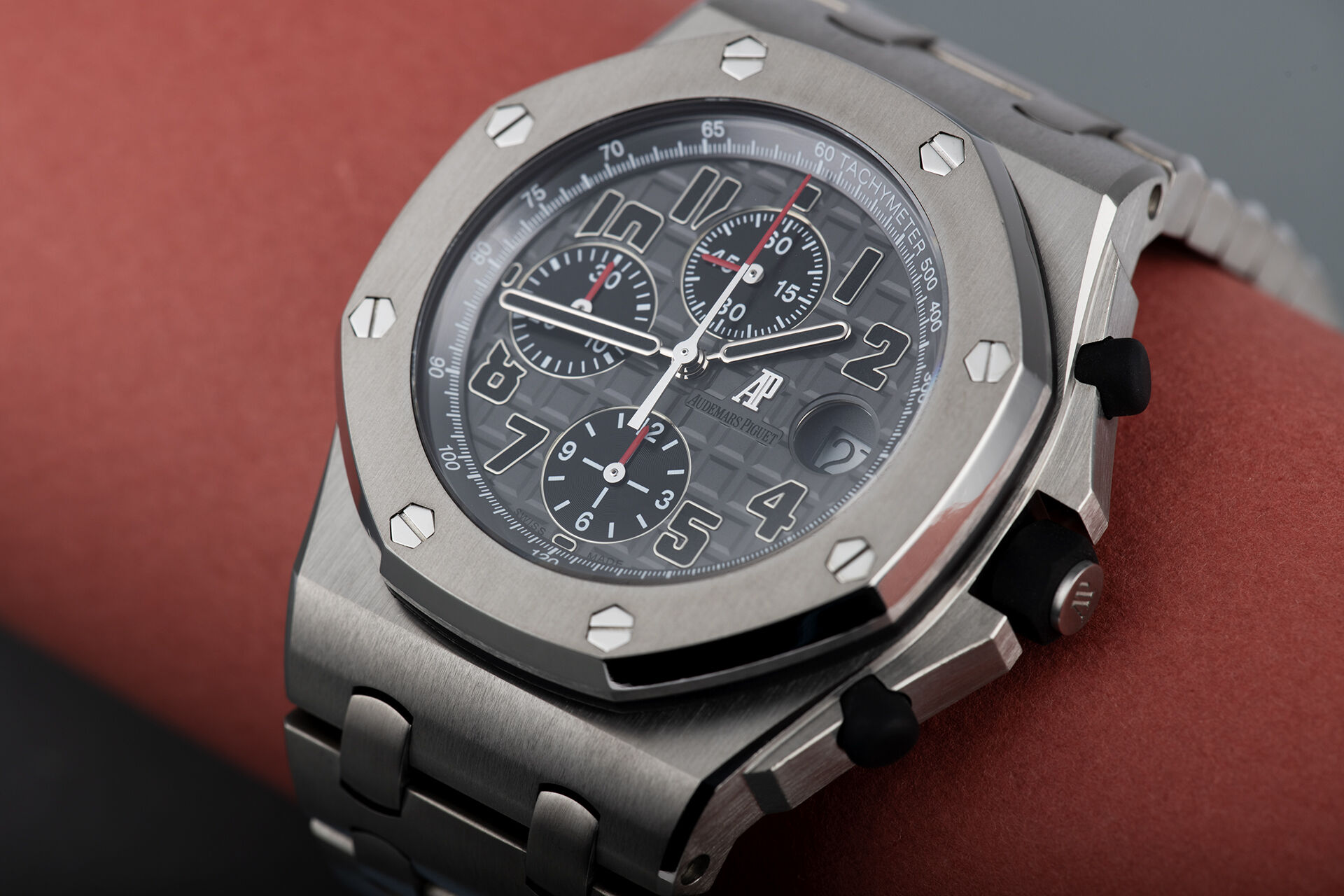 ref 26170TI.OO.1000TI.01 | Box & Certificate | Audemars Piguet Royal Oak Offshore