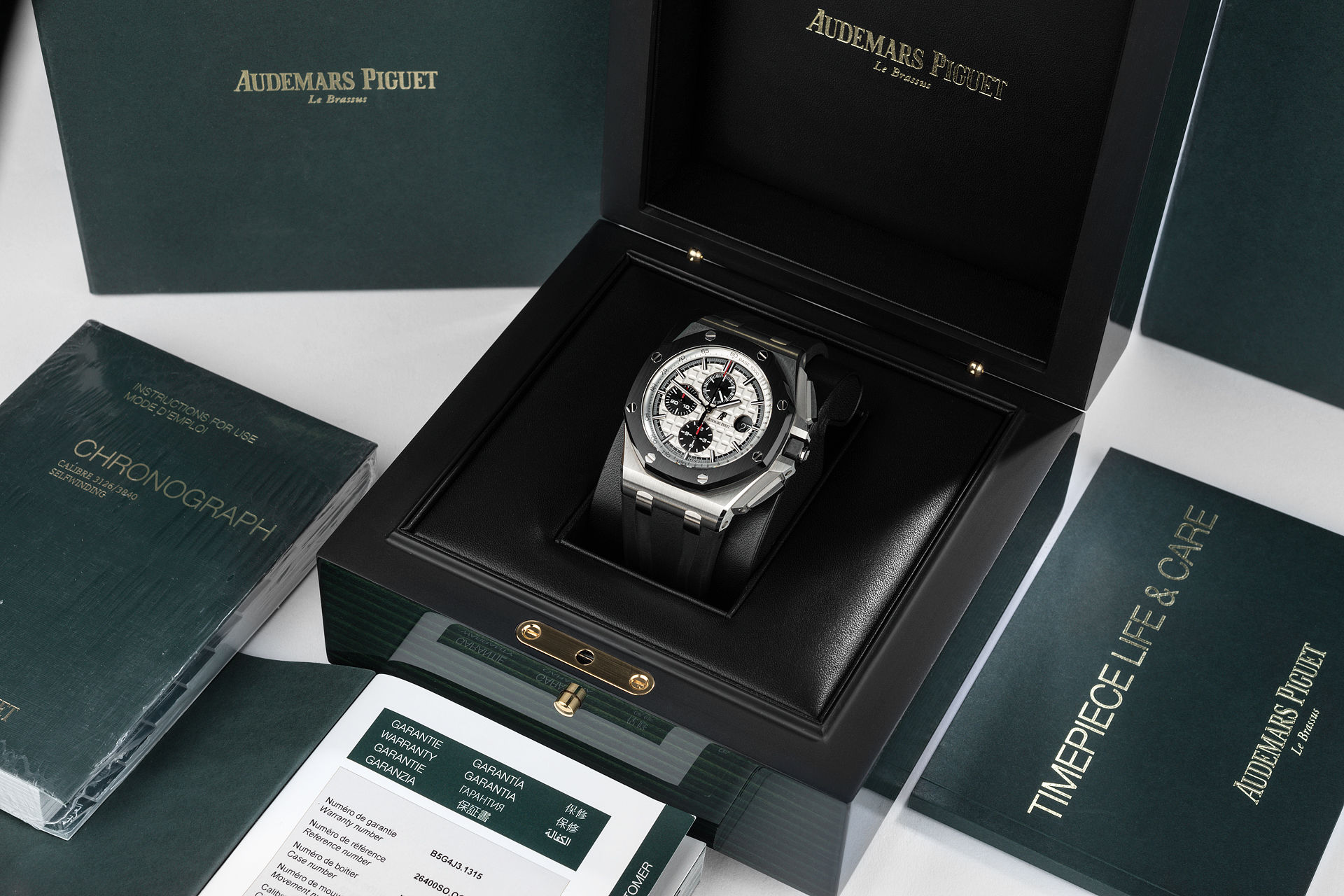 ref 26400SO.OO.A002CA.01 | Ceramic Bezel 'Full Set' | Audemars Piguet Royal Oak Offshore