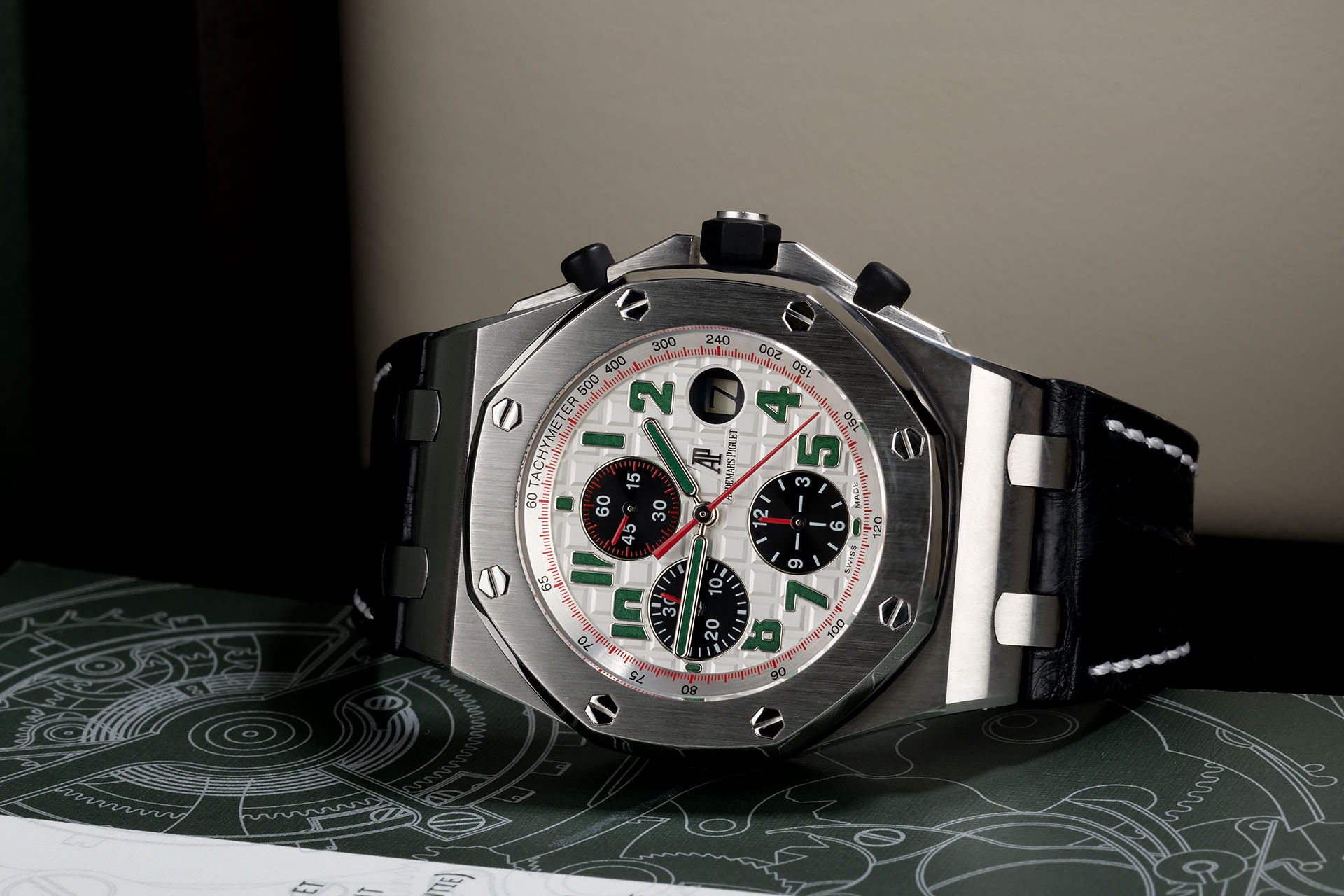 ref 26170ST.OO.D101CR.02 | Complete Set 'Panda' | Audemars Piguet Royal Oak Offshore