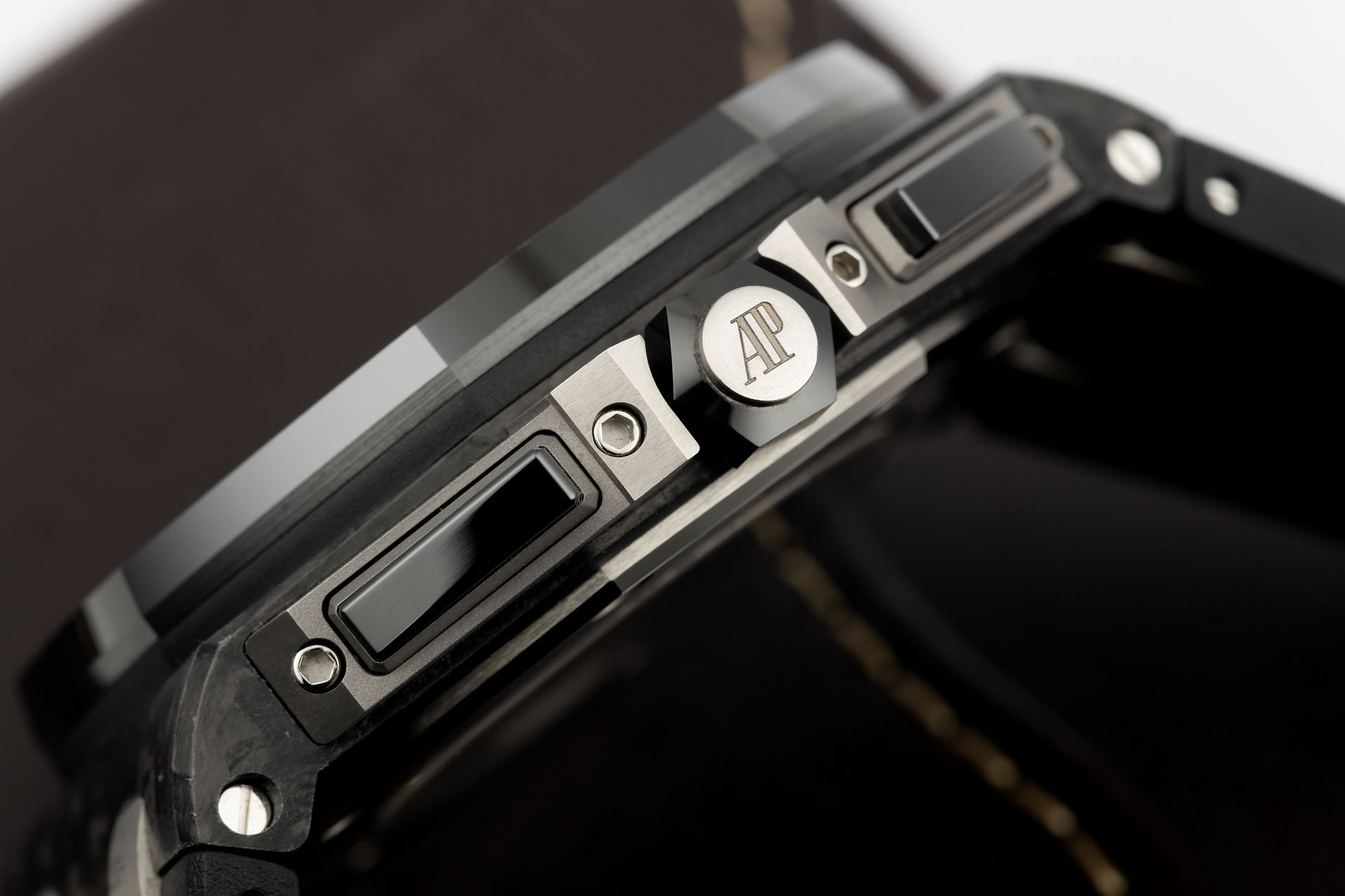 ref 26400AU.OO.A002CA.01 | 'Forged Carbon' | Audemars Piguet Royal Oak Offshore