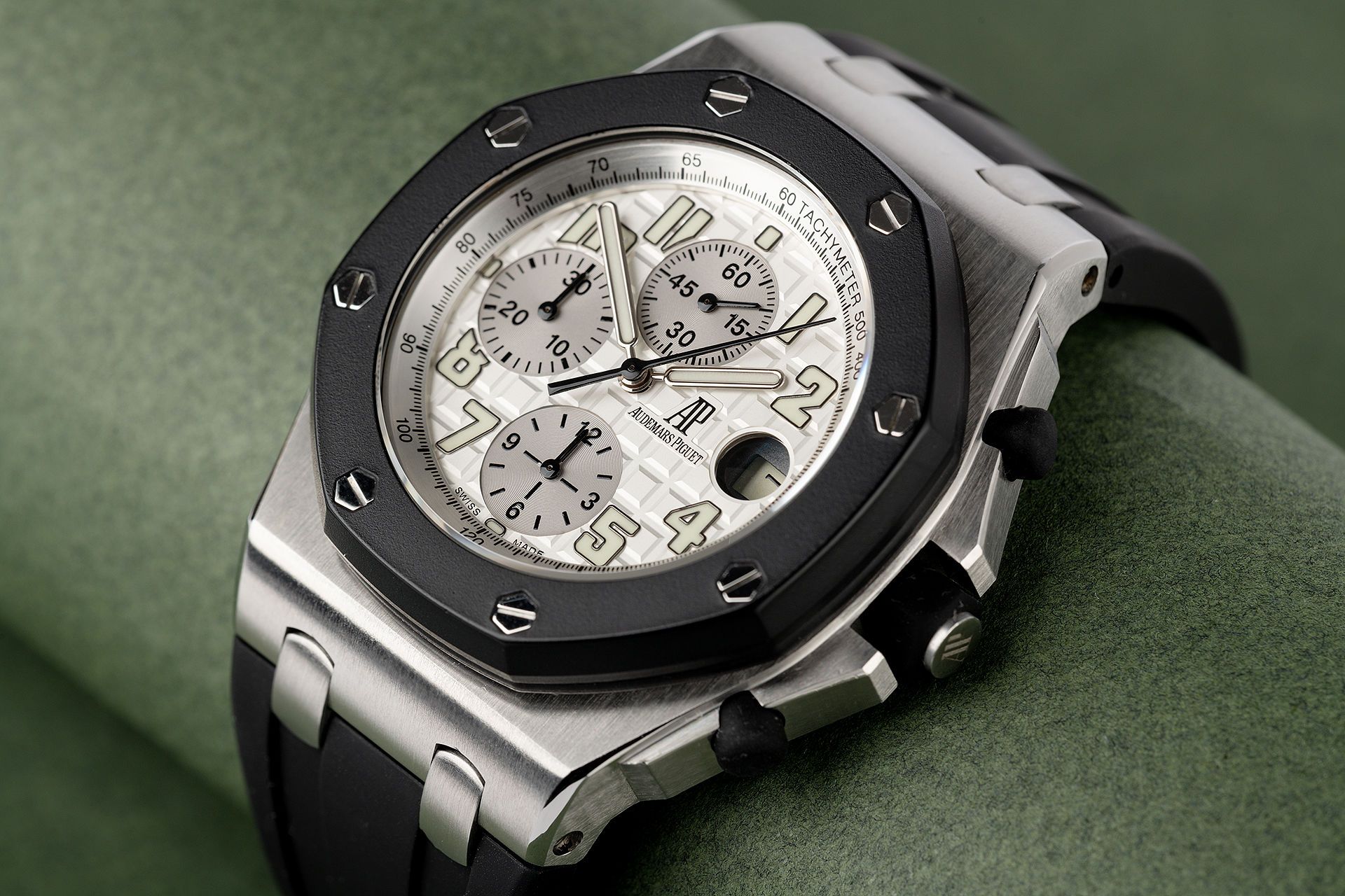 ref 25940SK.OO.D002CA.02.A | Full Set 'Rubber Clad' | Audemars Piguet Royal Oak Offshore