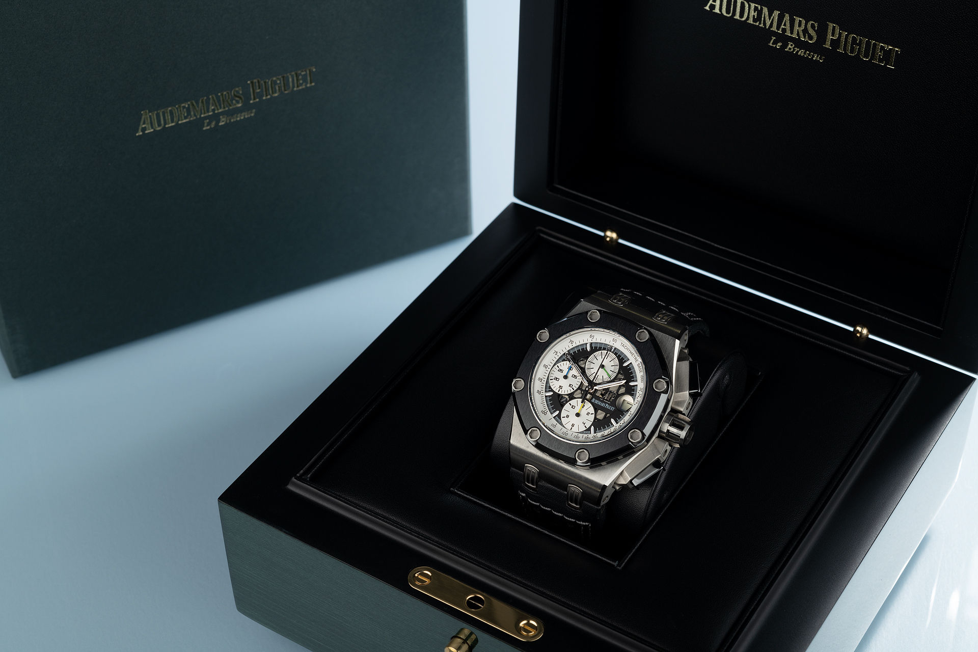 Limited Edition "One of 1000" | ref 26078IO.OO.D001VS.01 | Audemars Piguet Royal Oak Offshore