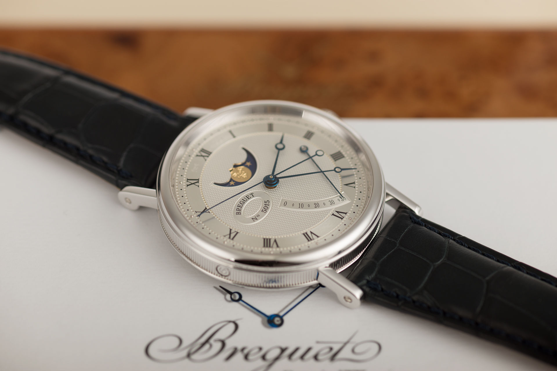 ref 7787BB/12/9V6 | 'White Gold 39mm' | Breguet Classique