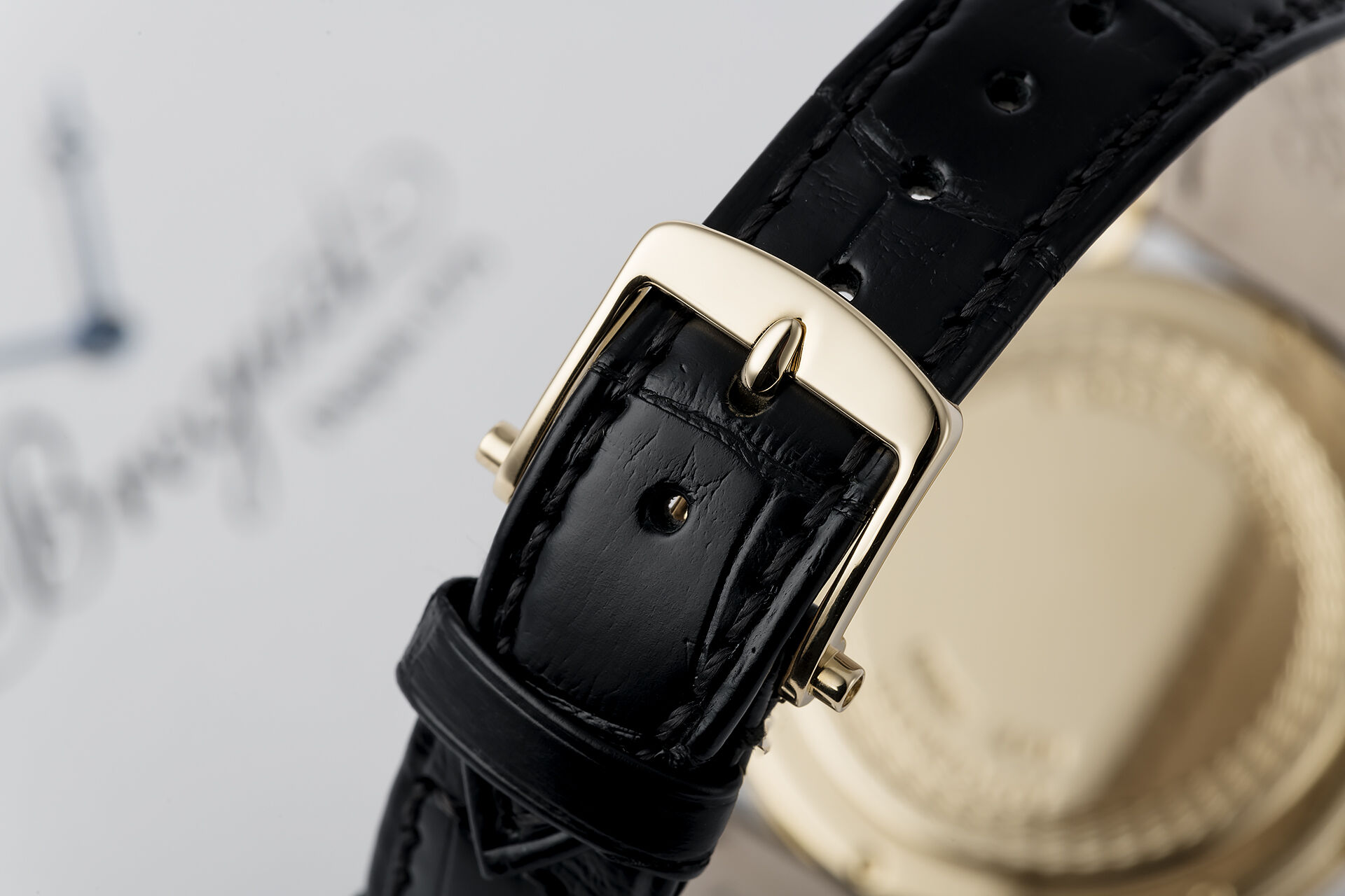 ref 5920BA15984 | Yellow Gold, Box & Certificate | Breguet Classique