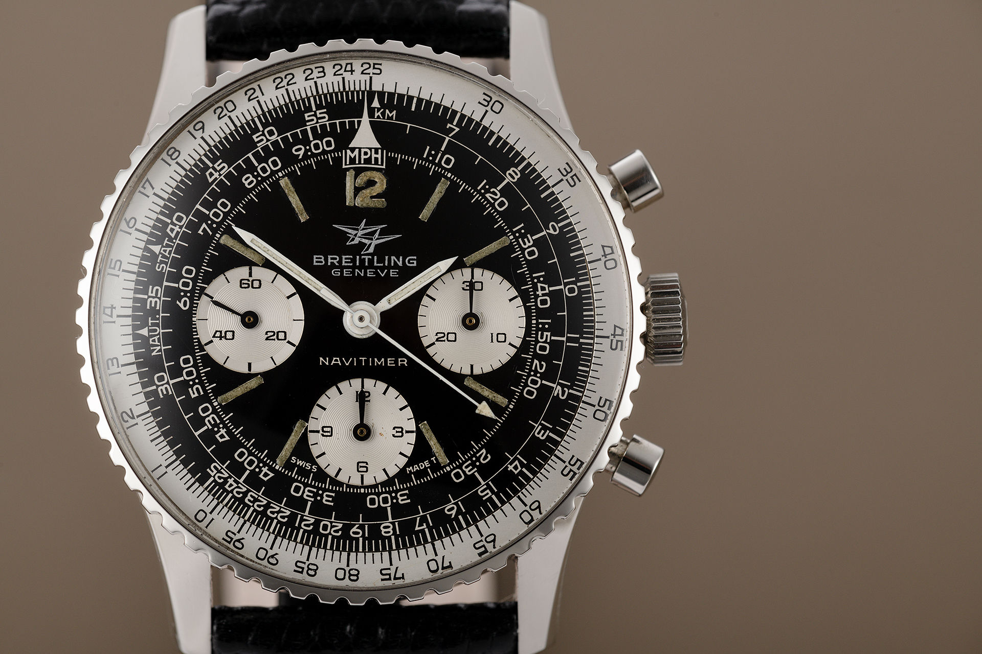 ref 806 | 'Twin Planes' | Breitling Navitimer