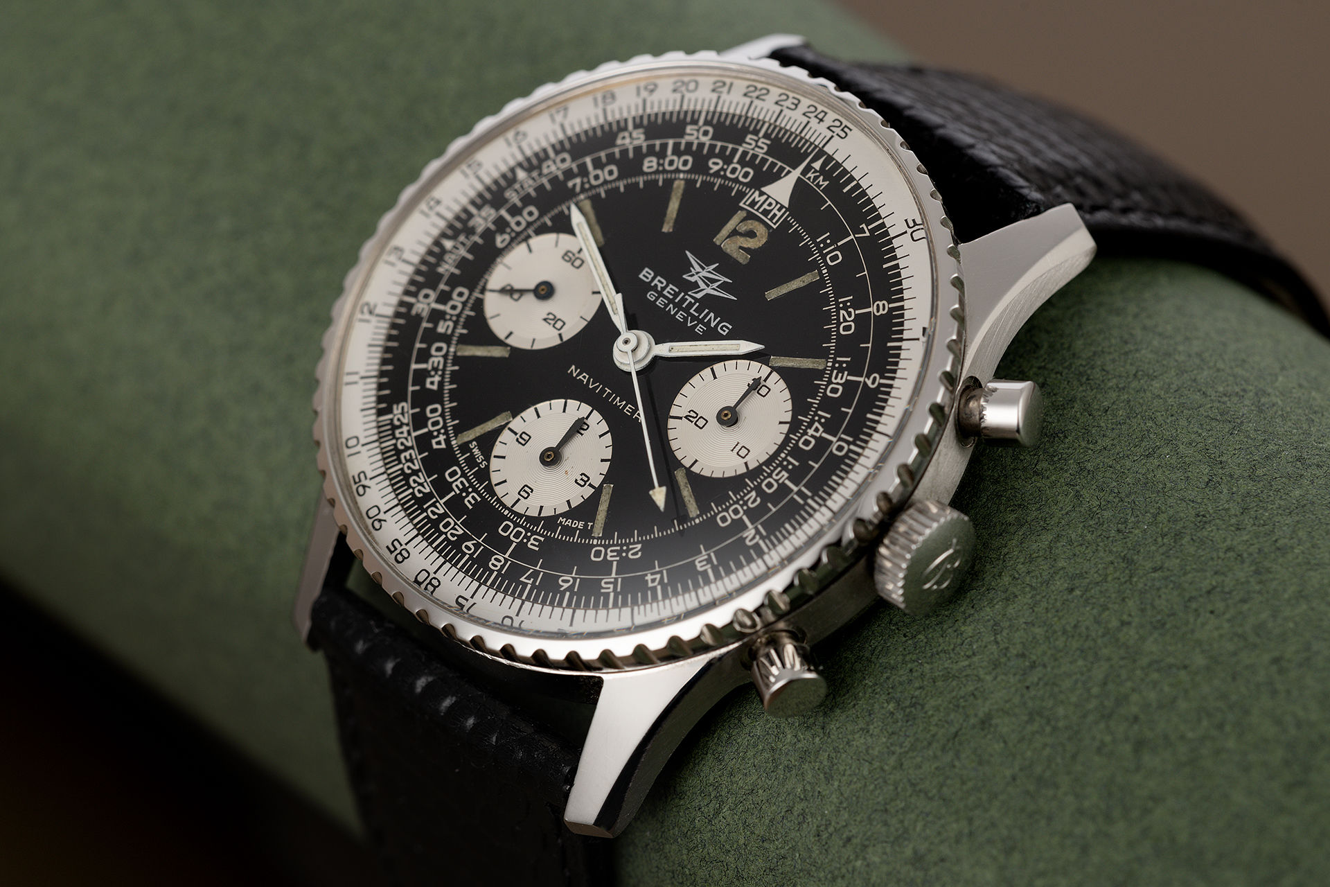 ref 806 | 'Twin Planes' | Breitling Navitimer