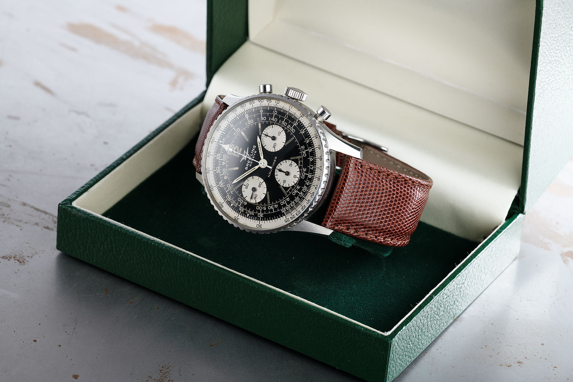 ref 806 | Vintage 'Twin Planes' | Breitling Navitimer