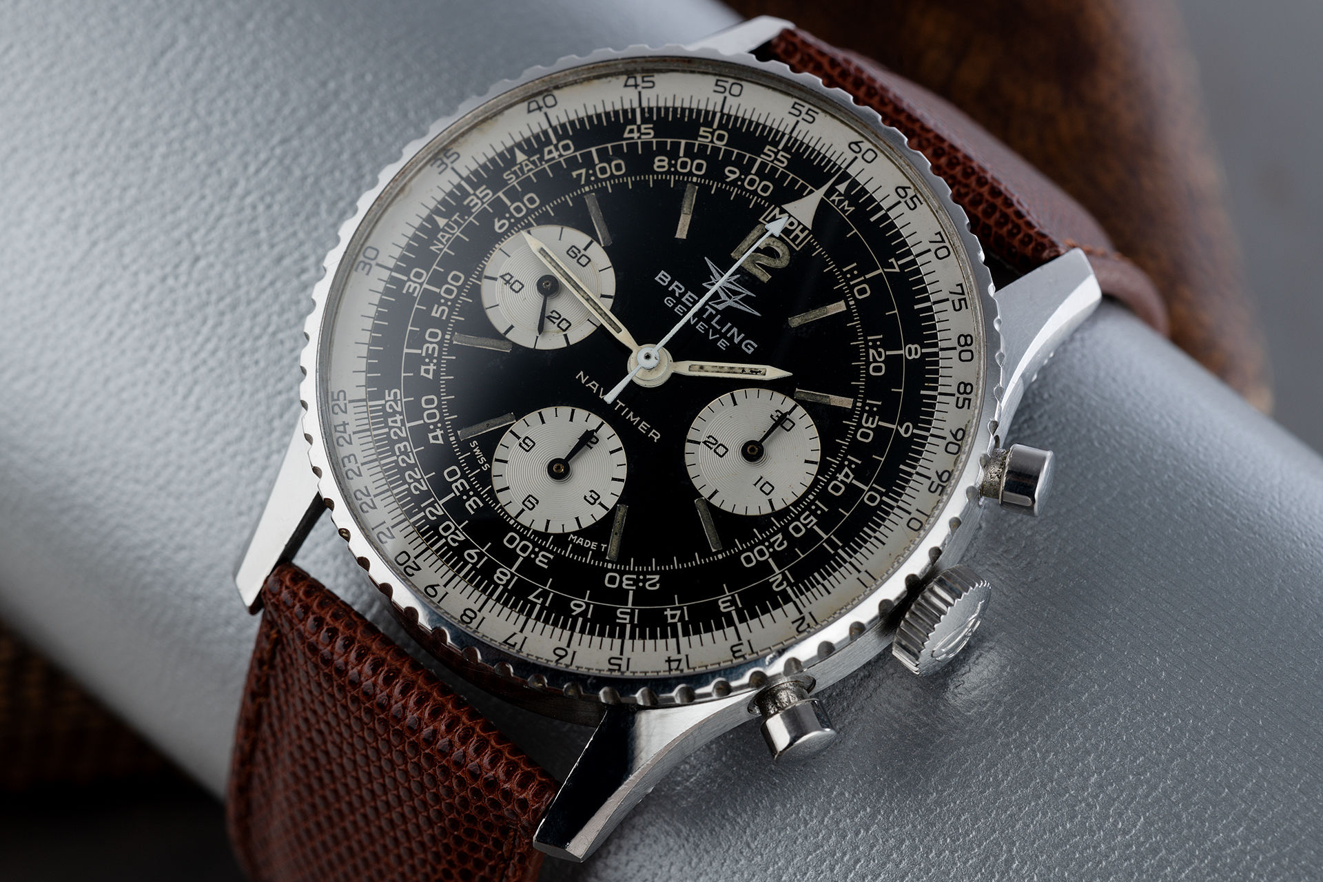 ref 806 | Vintage 'Twin Planes' | Breitling Navitimer