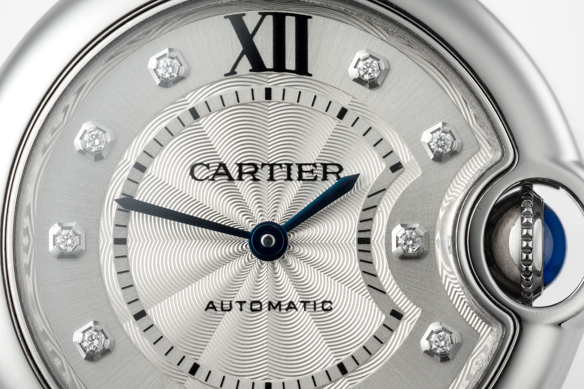 ref WE902074 | Diamond Set - Automatic | Cartier Ballon Bleu