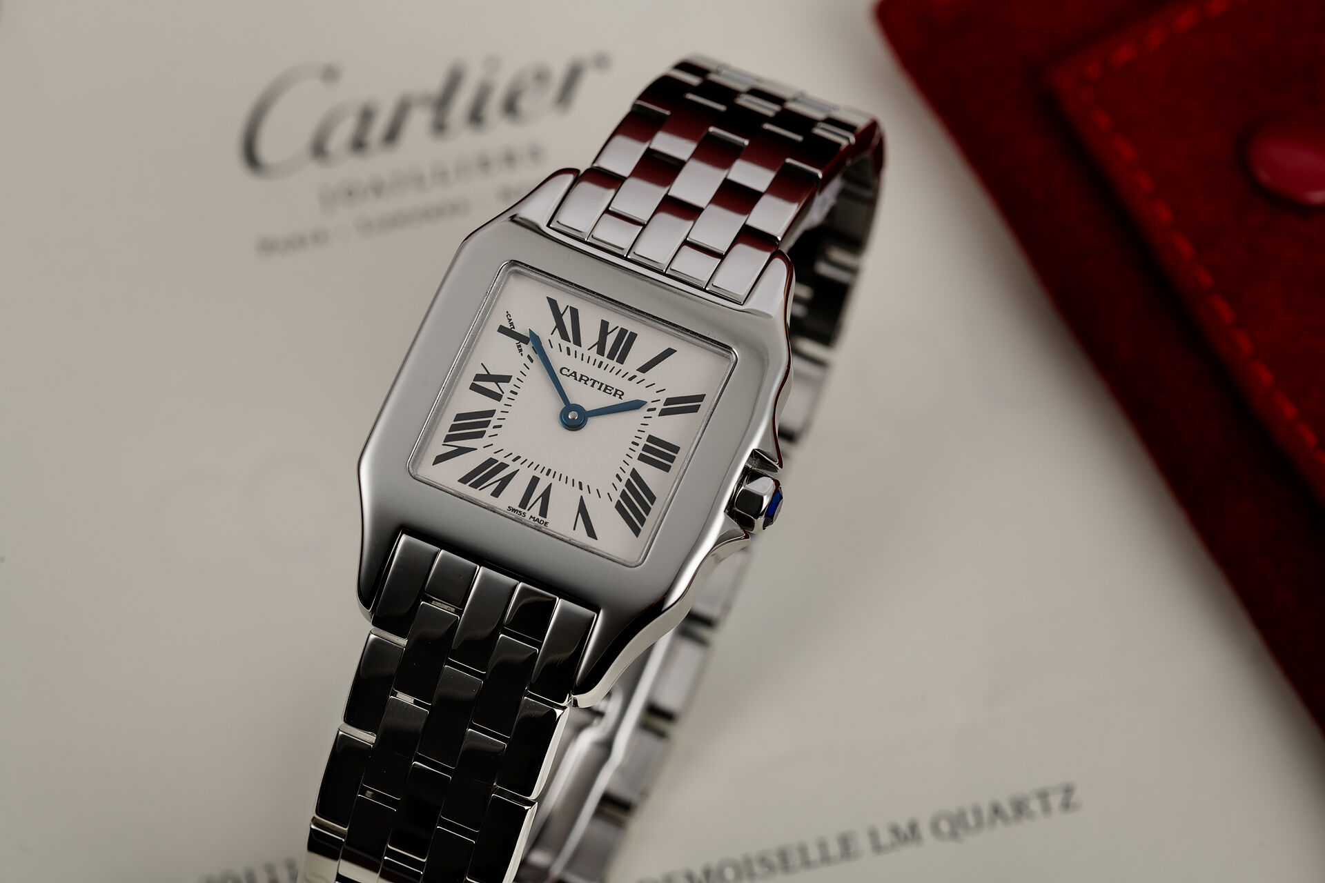 ref W25065Z5 | Two-Year Cartier Warranty | Cartier Santos Demoiselle