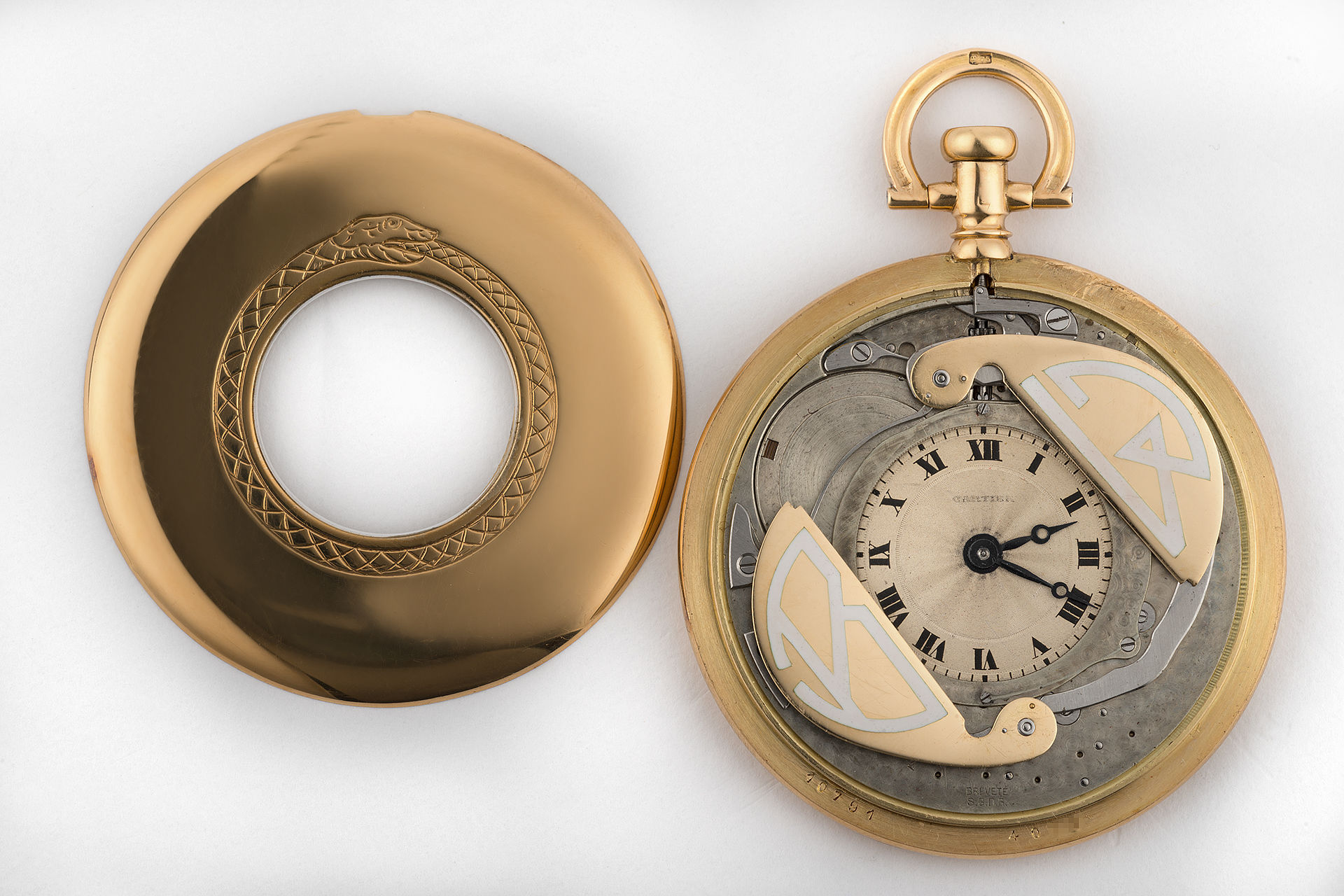 ref 1200 | 'Guillotine' Yellow Gold | Cartier Shutter Pocket Watch