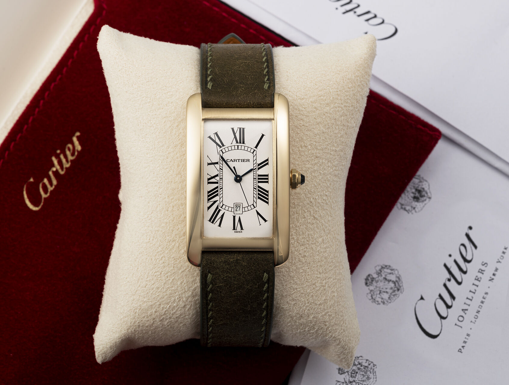 ref 1740 | 1740 - 18ct Yellow Gold | Cartier Tank Américaine