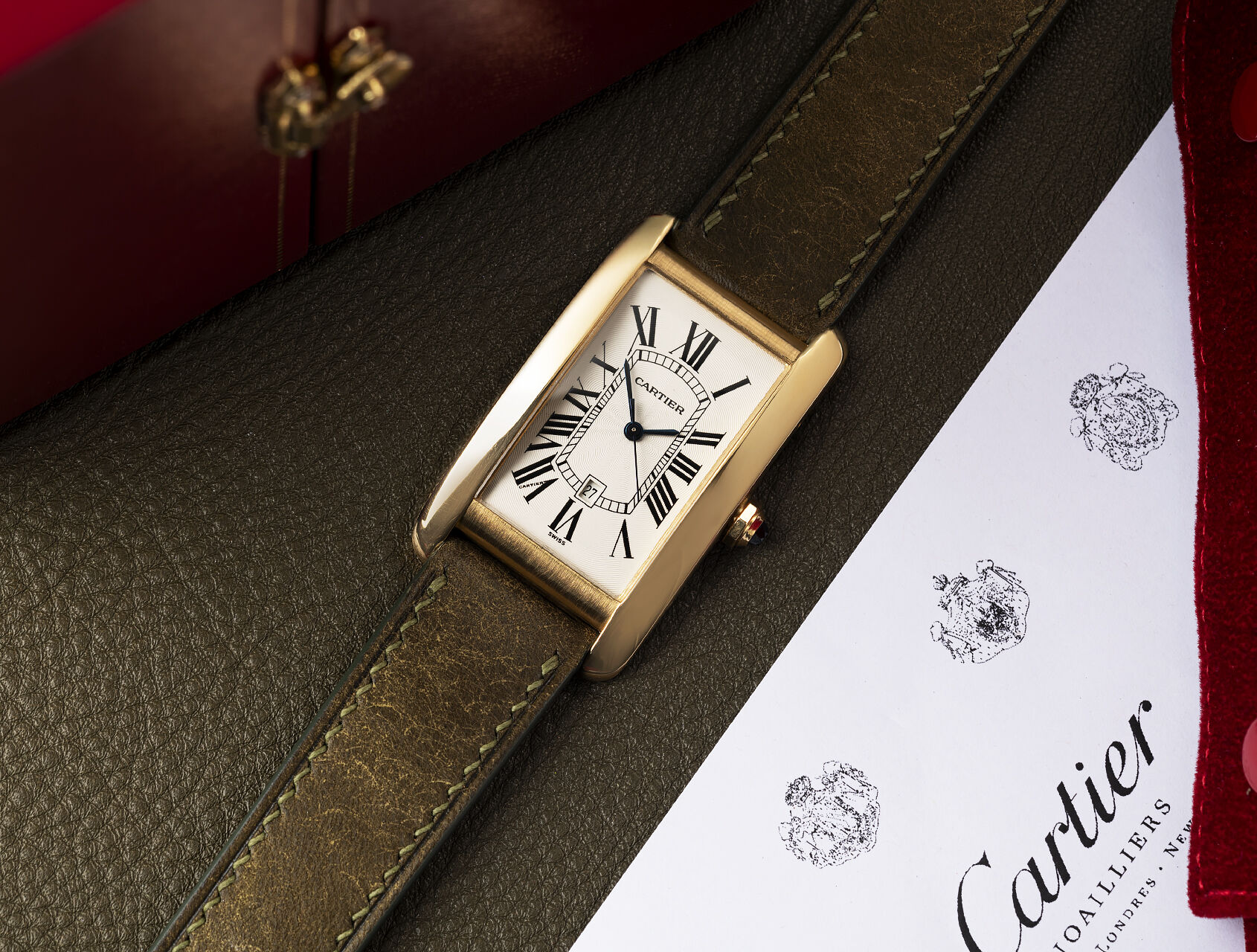 ref 1740 | 1740 - 18ct Yellow Gold | Cartier Tank Américaine