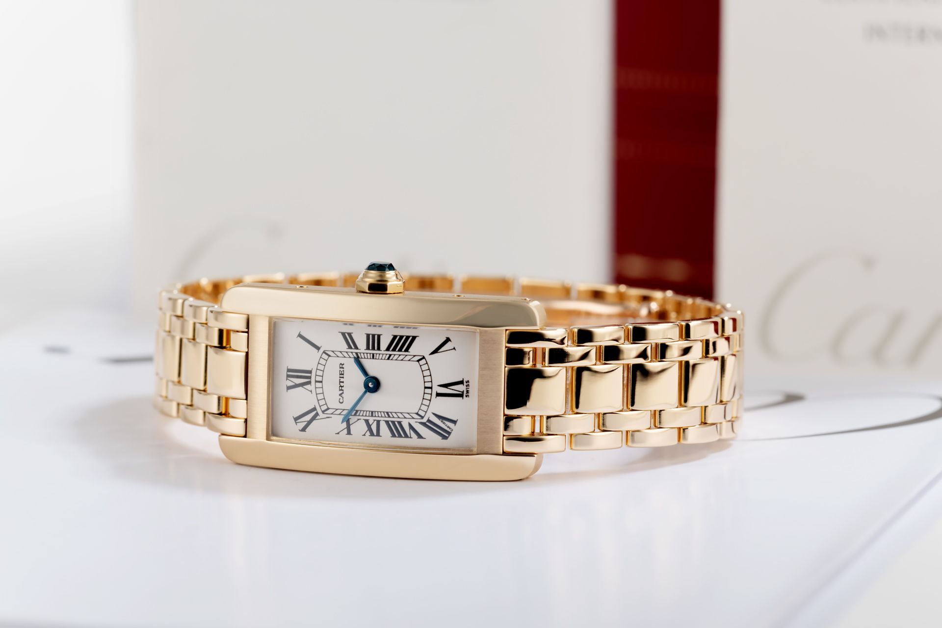 ref 1710 | 18ct Yellow Gold | Cartier Tank Américaine