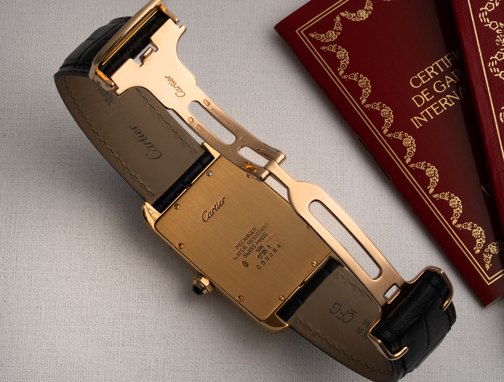 ref W2601256 | Tank Américaine | Cartier Tank Américaine