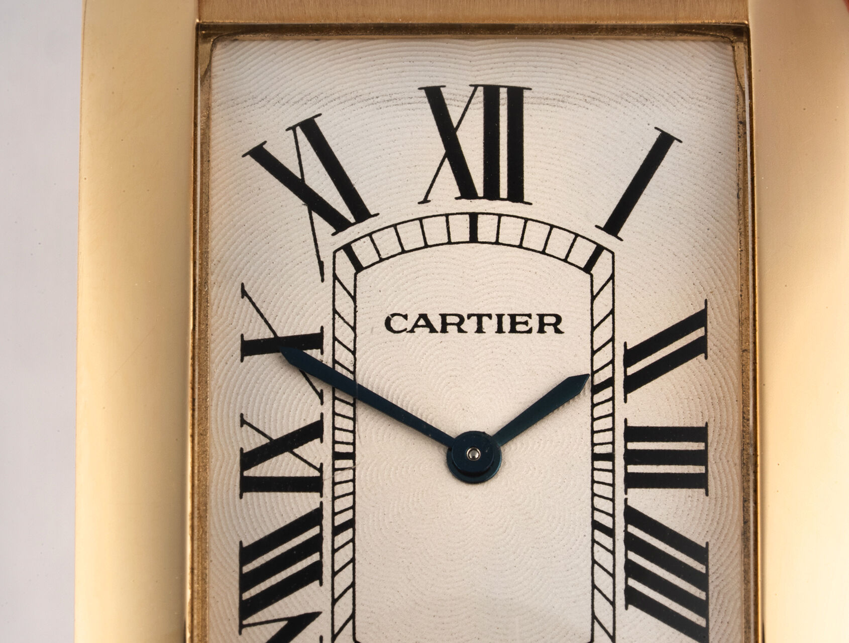 ref W2601256 | Tank Américaine | Cartier Tank Américaine