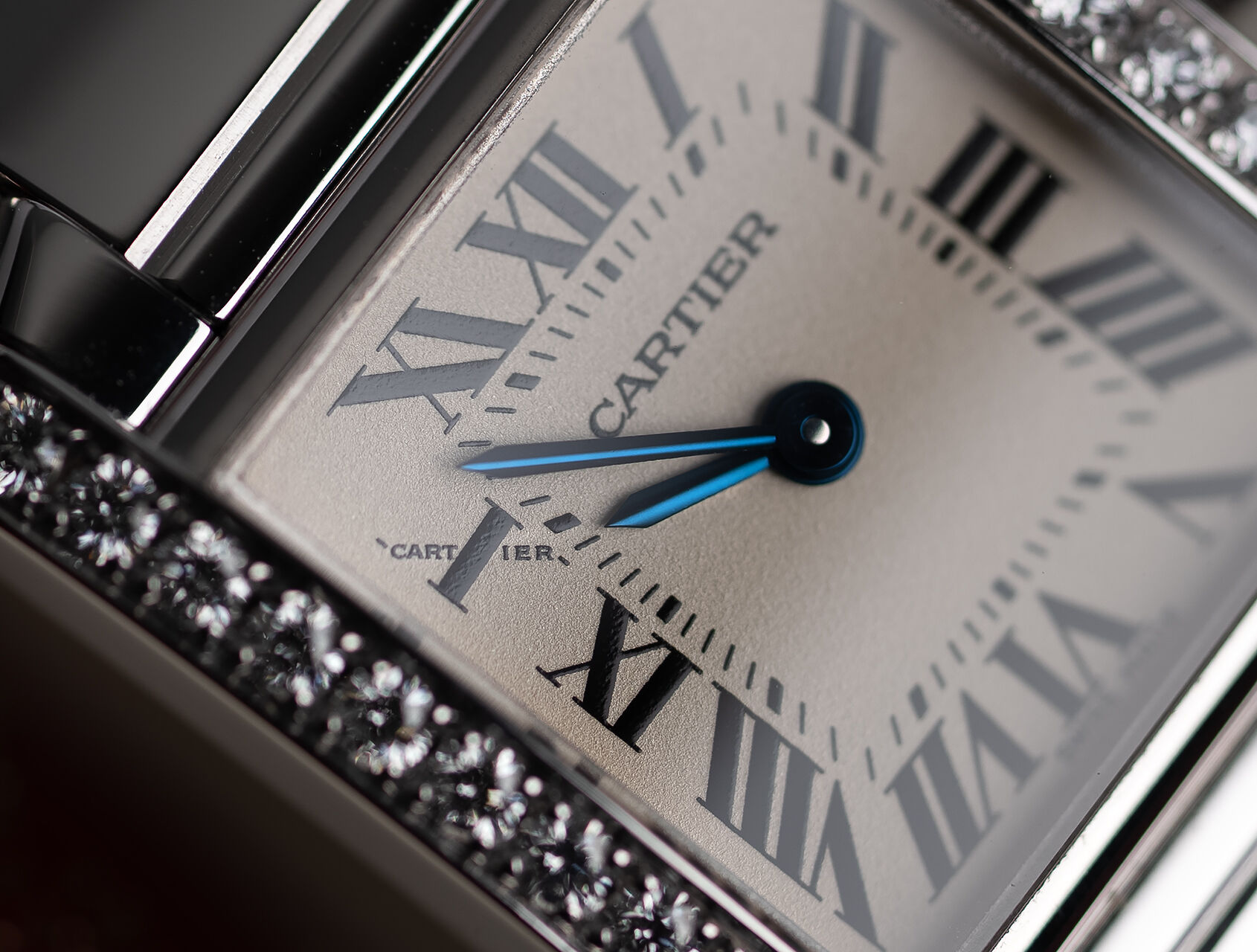 ref 2403 | 2403 - White Gold | Cartier Tank Française