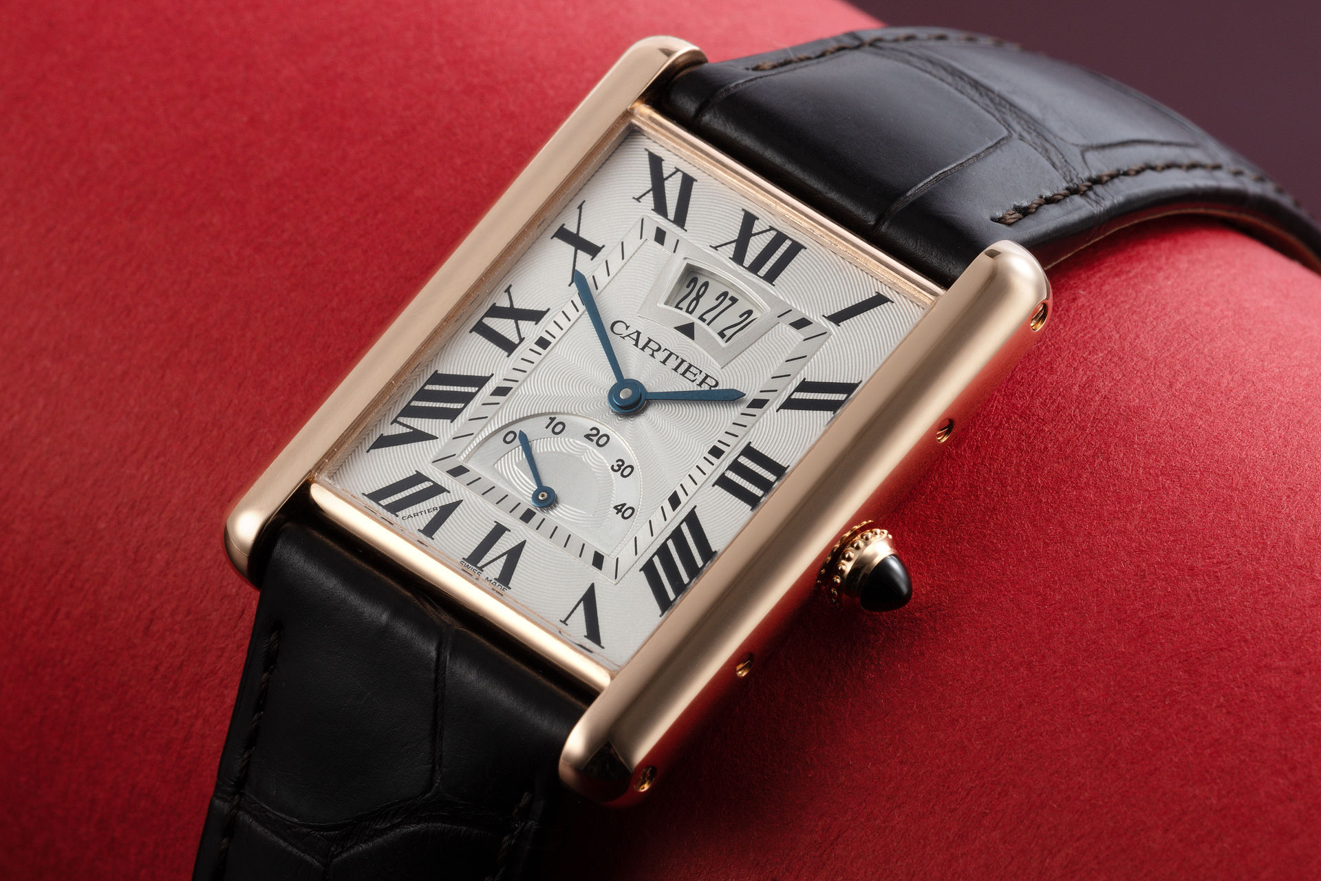 18ct Rose Gold 'Power Reserve' | ref W1560003 | Cartier Tank Louis