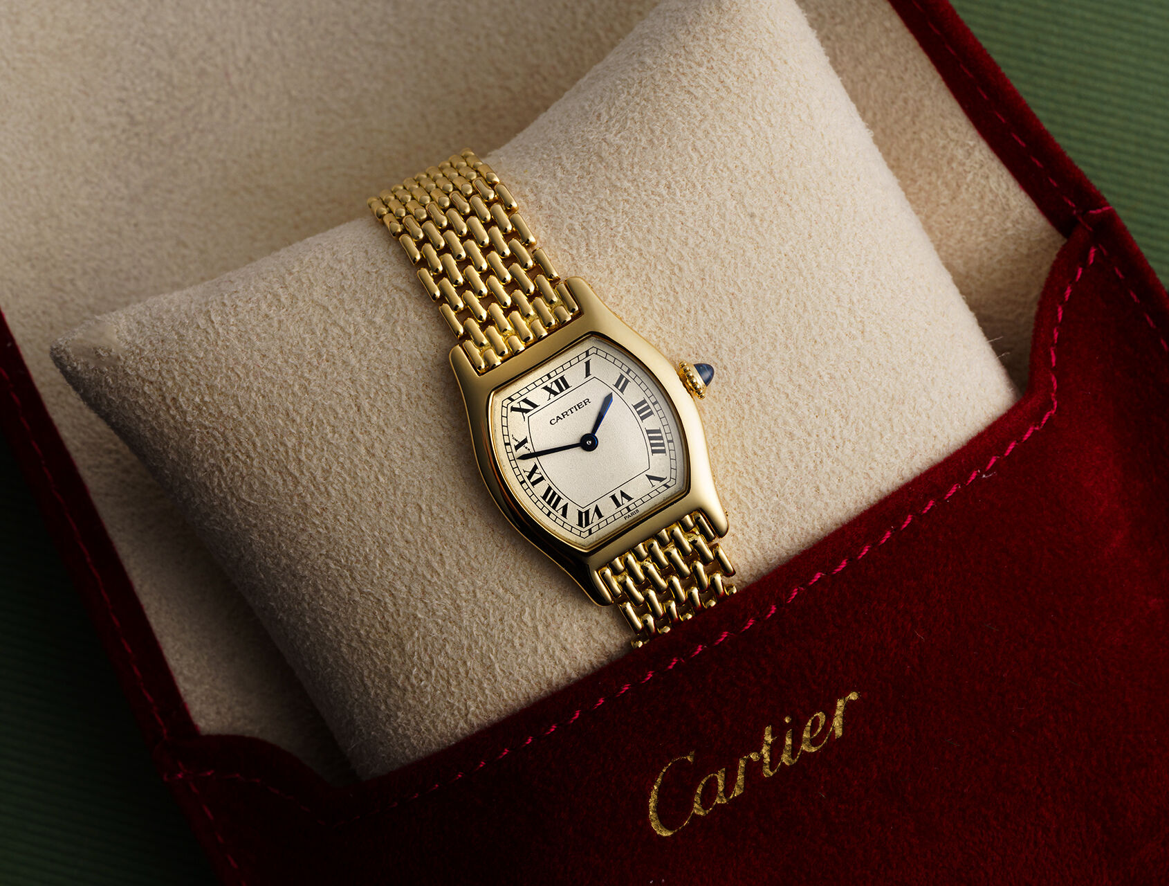ref 96067 | 96067 - Yellow Gold Mechanical  | Cartier Tortue