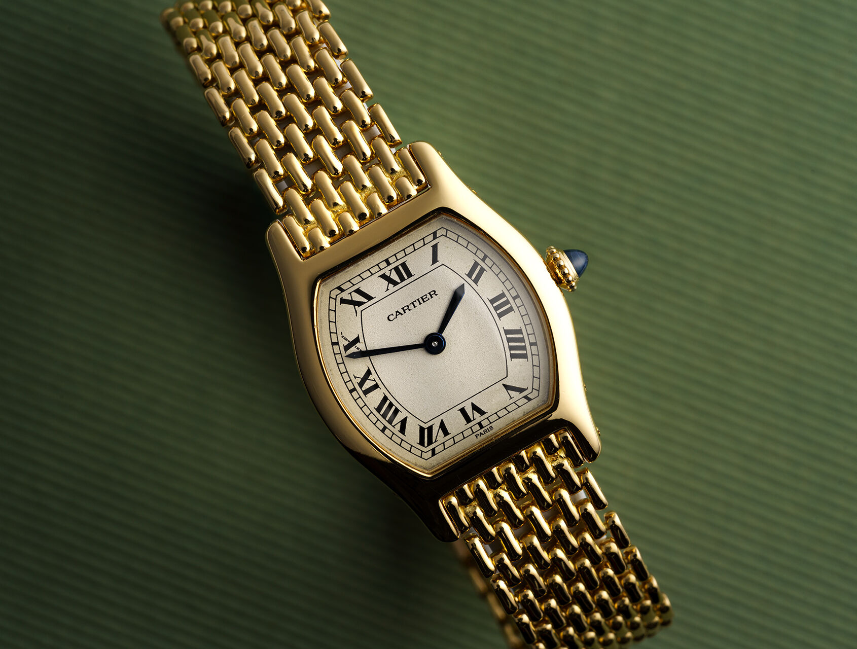 ref 96067 | 96067 - Yellow Gold Mechanical  | Cartier Tortue
